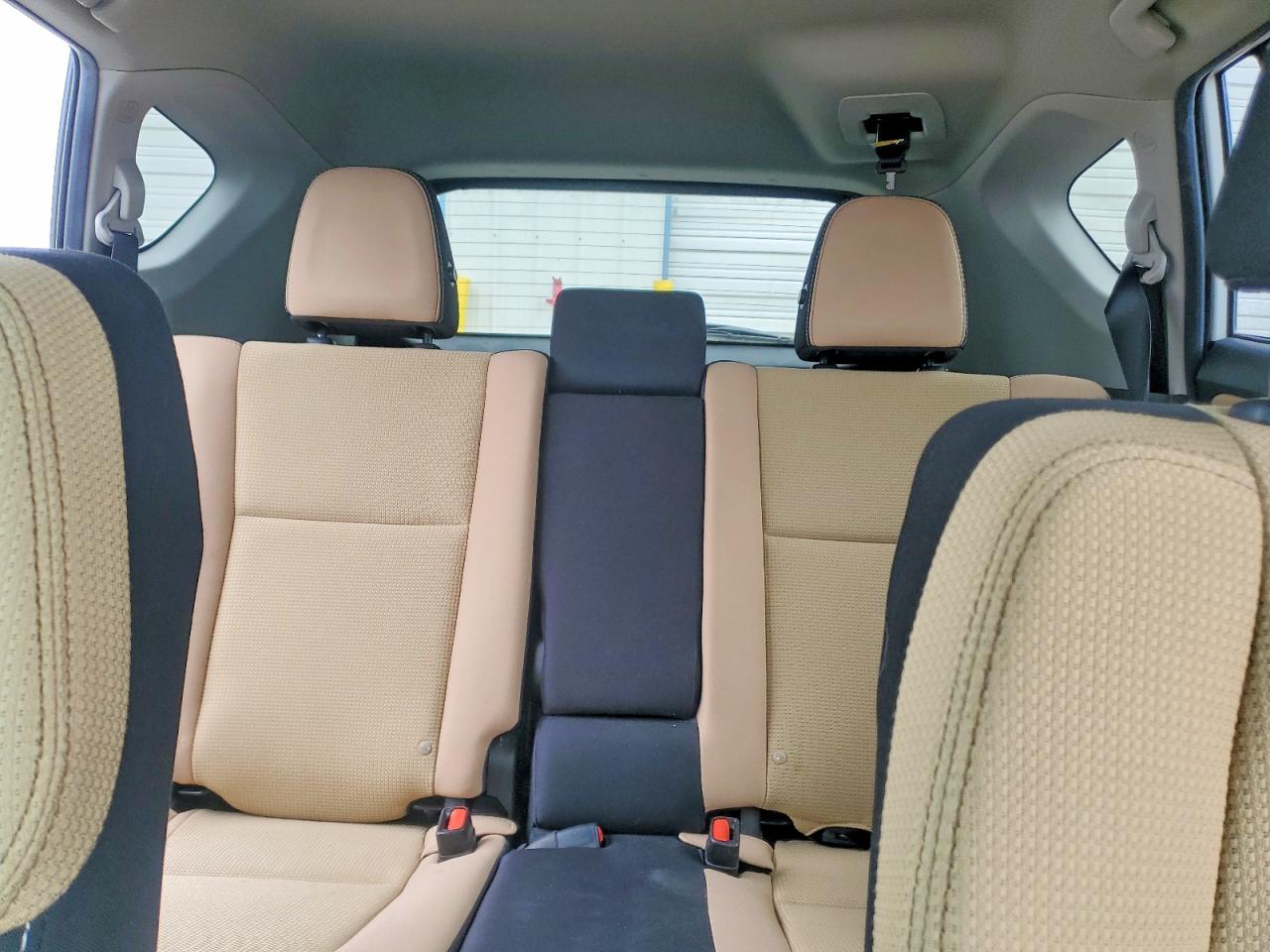 2018 TOYOTA RAV4 photo 10