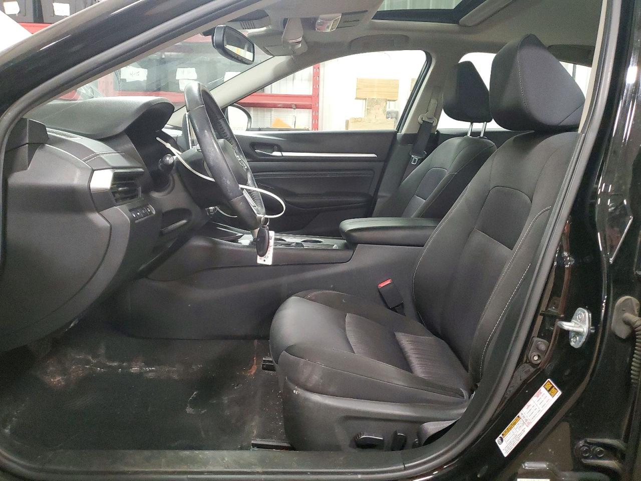 2019 NISSAN ALTIMA SV photo 7