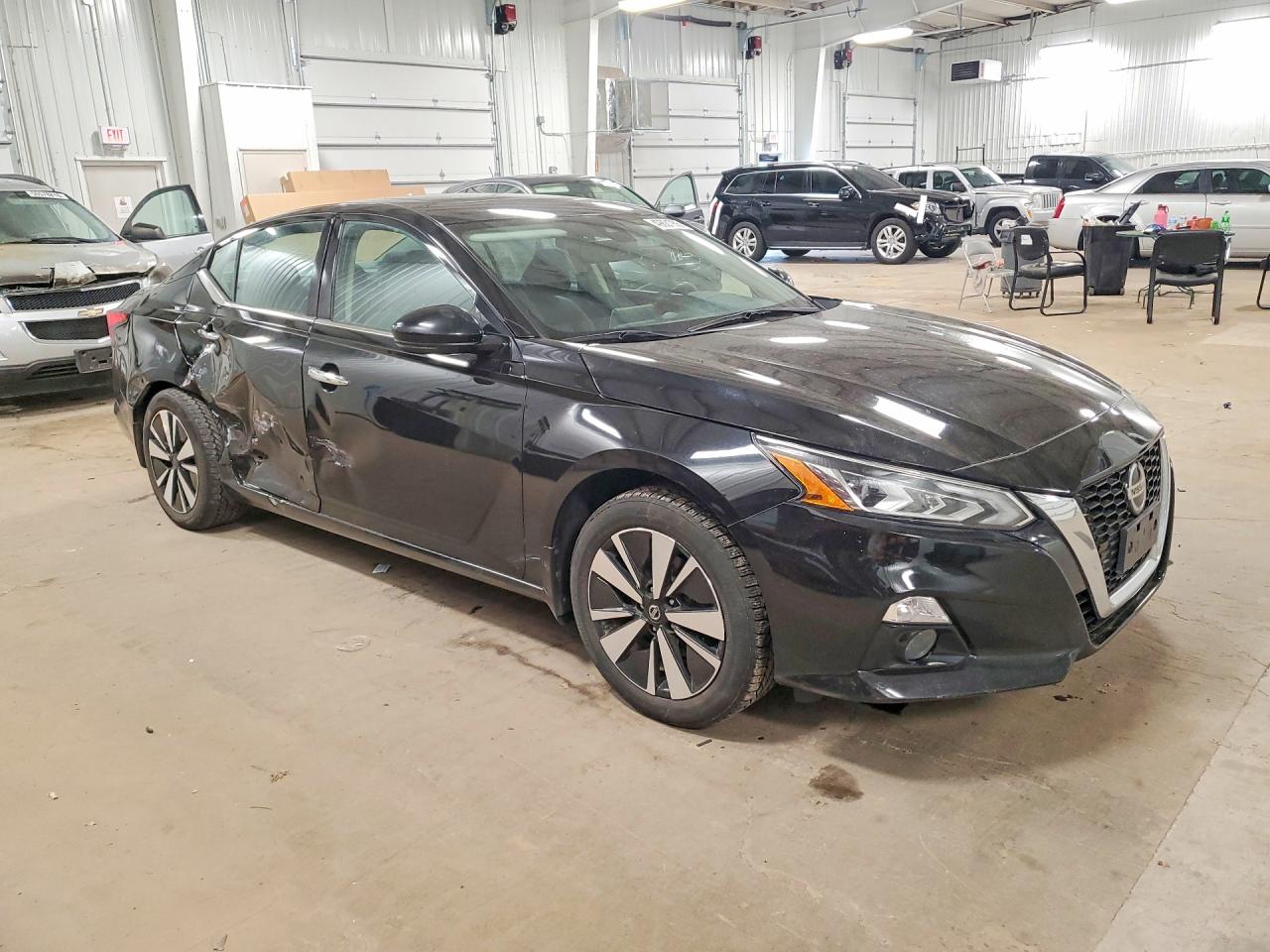 2019 NISSAN ALTIMA SV photo 4