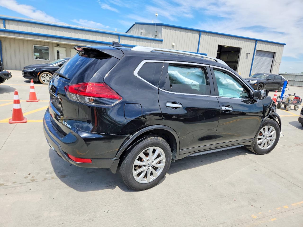 2017 NISSAN ROGUE S photo 3