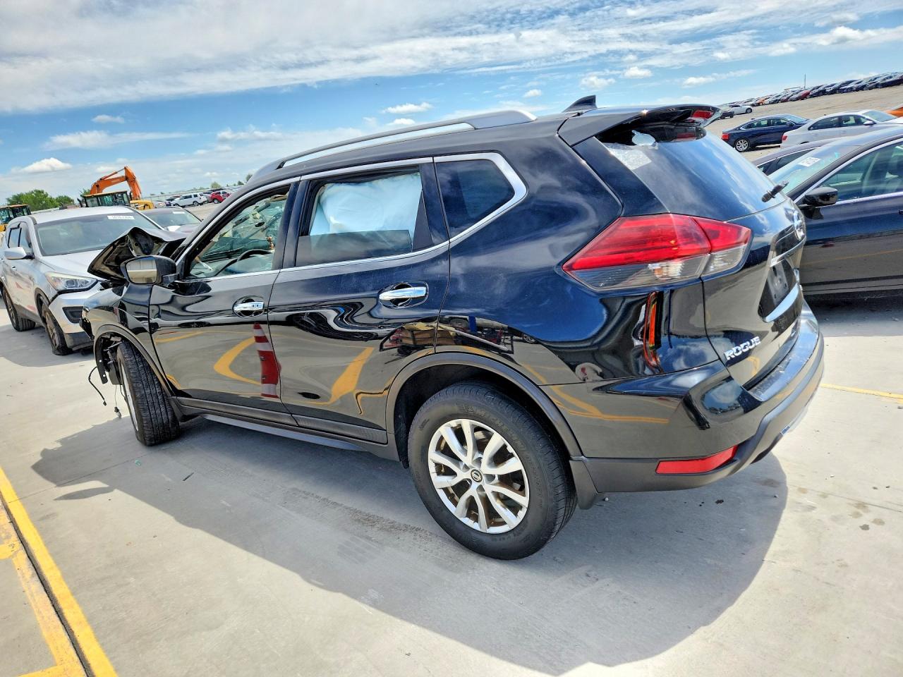 2017 NISSAN ROGUE S photo 2
