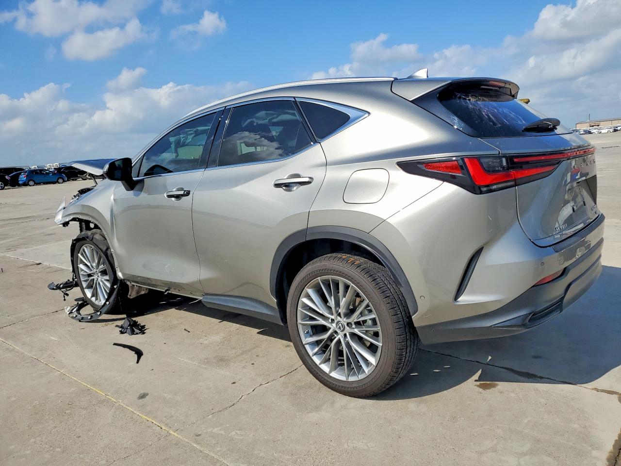 2023 LEXUS NX 350H photo 3