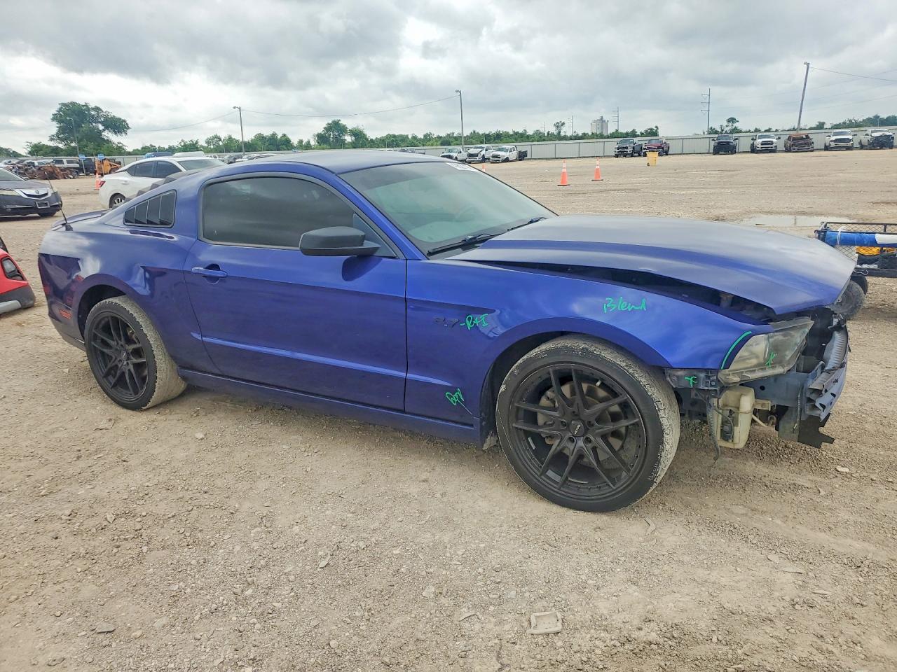 2014 FORD MUSTANG photo 7