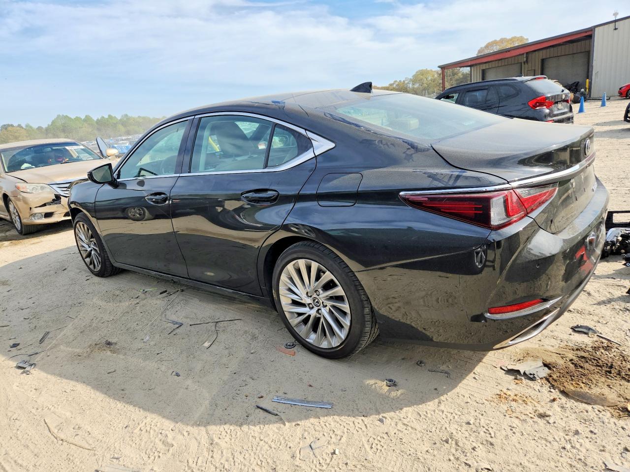 2019 LEXUS ES 350 photo 3