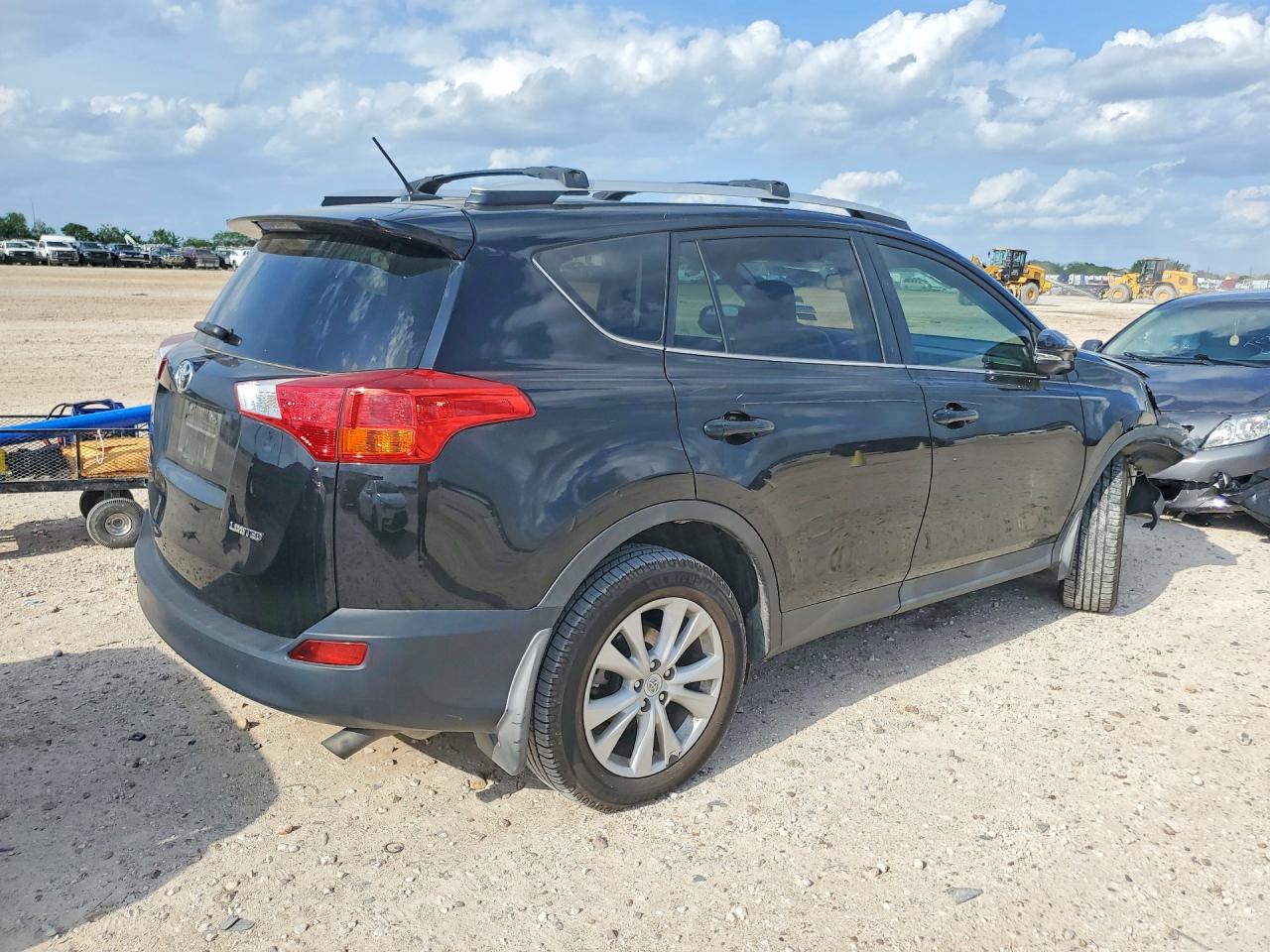 2015 TOYOTA RAV4 LIMITED photo 5