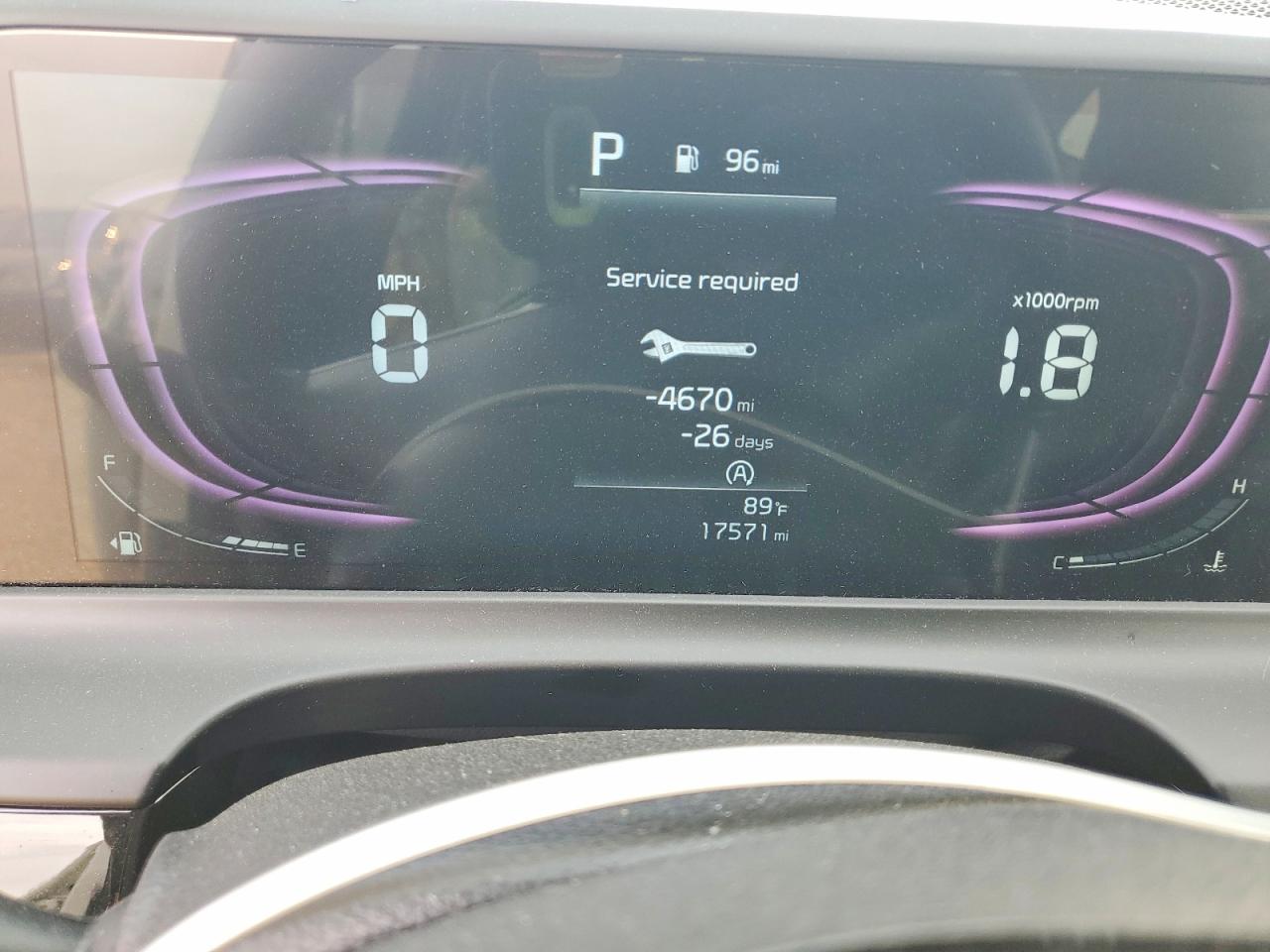 2025 KIA SELTOS S photo 17
