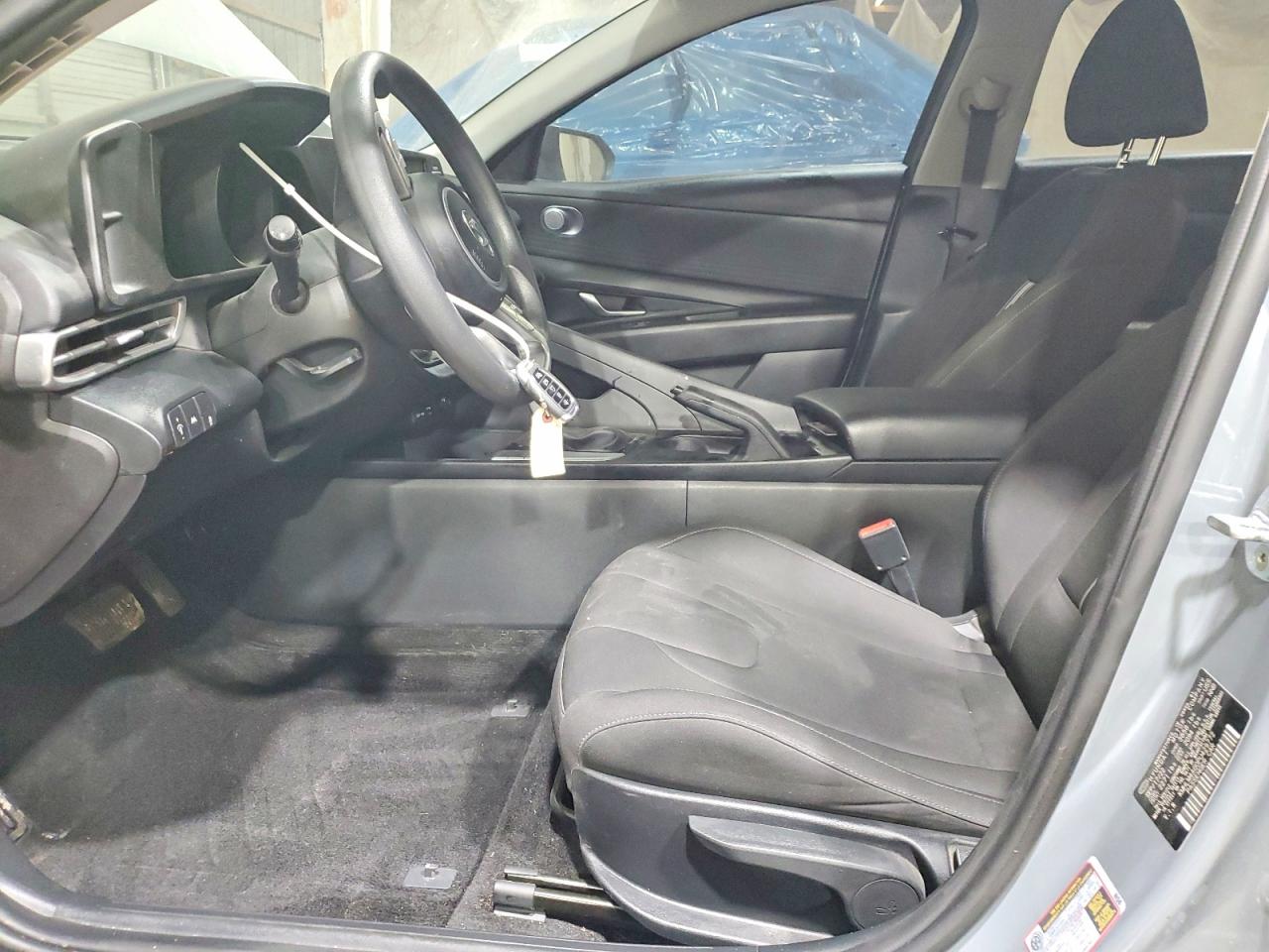 2023 HYUNDAI ELANTRA SEL photo 13