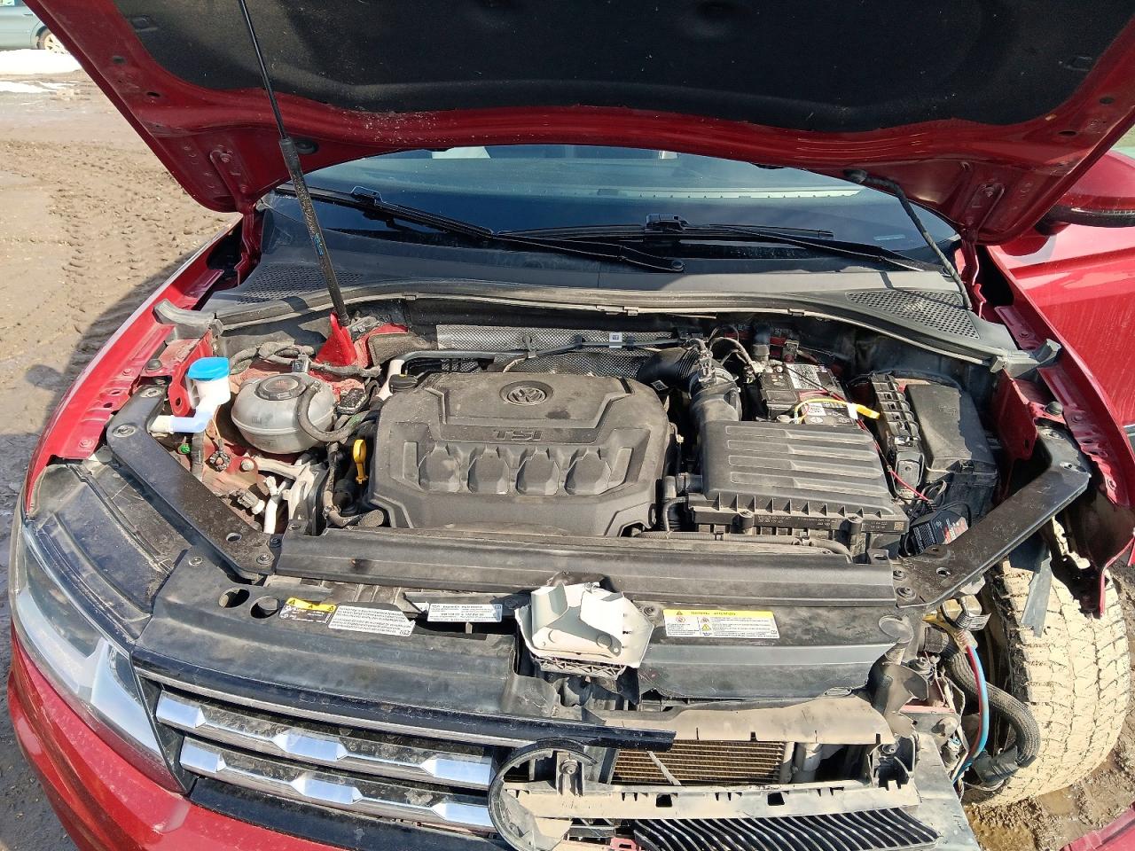 2021 VOLKSWAGEN TIGUAN SE photo 21