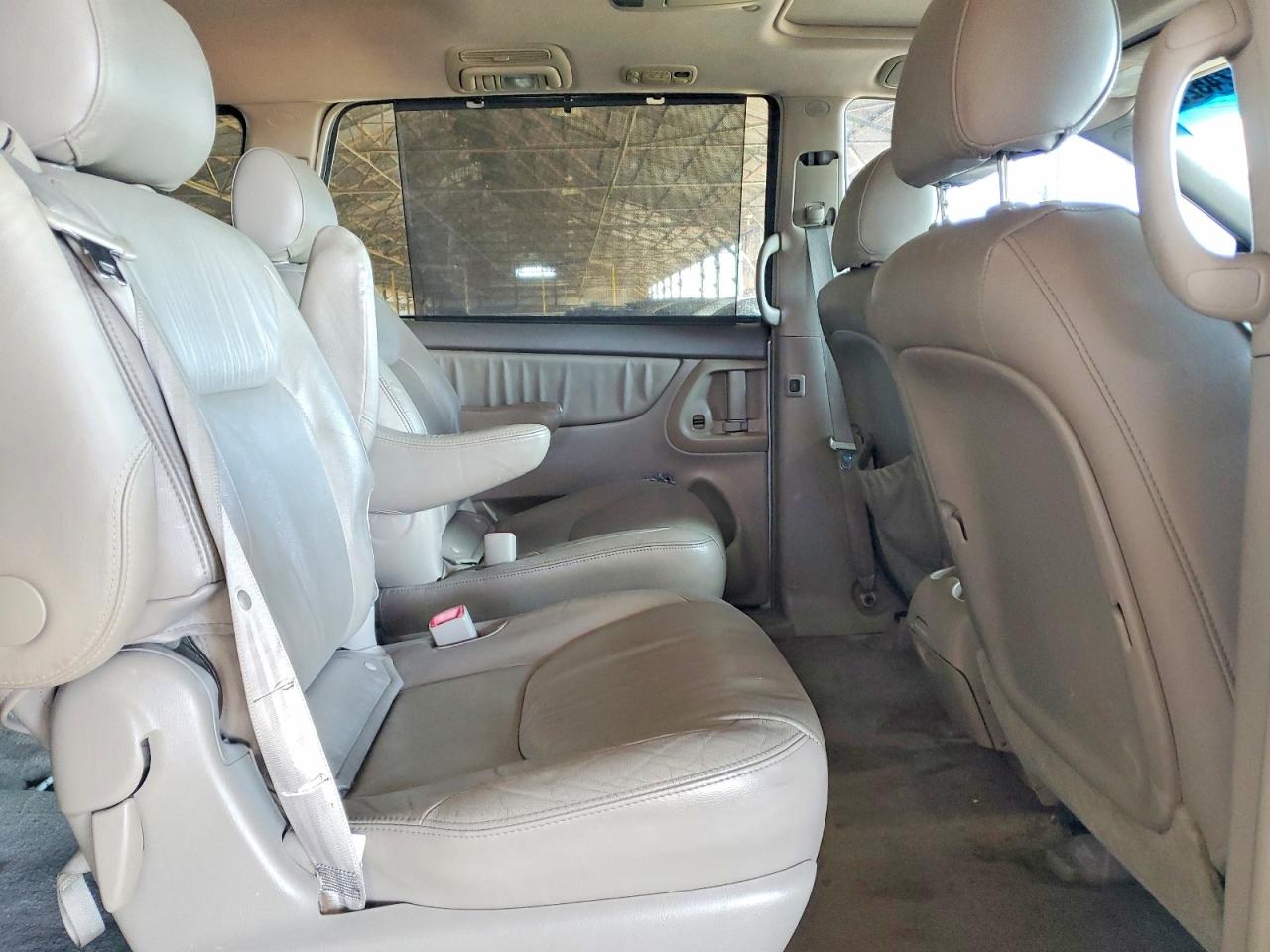 2008 TOYOTA SIENNA XLE LIMITED photo 11