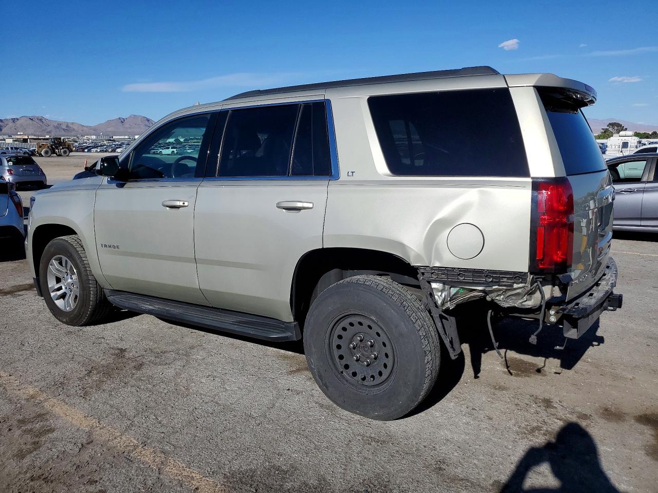 2016 CHEVROLET TAHOE C1500 LT photo 2