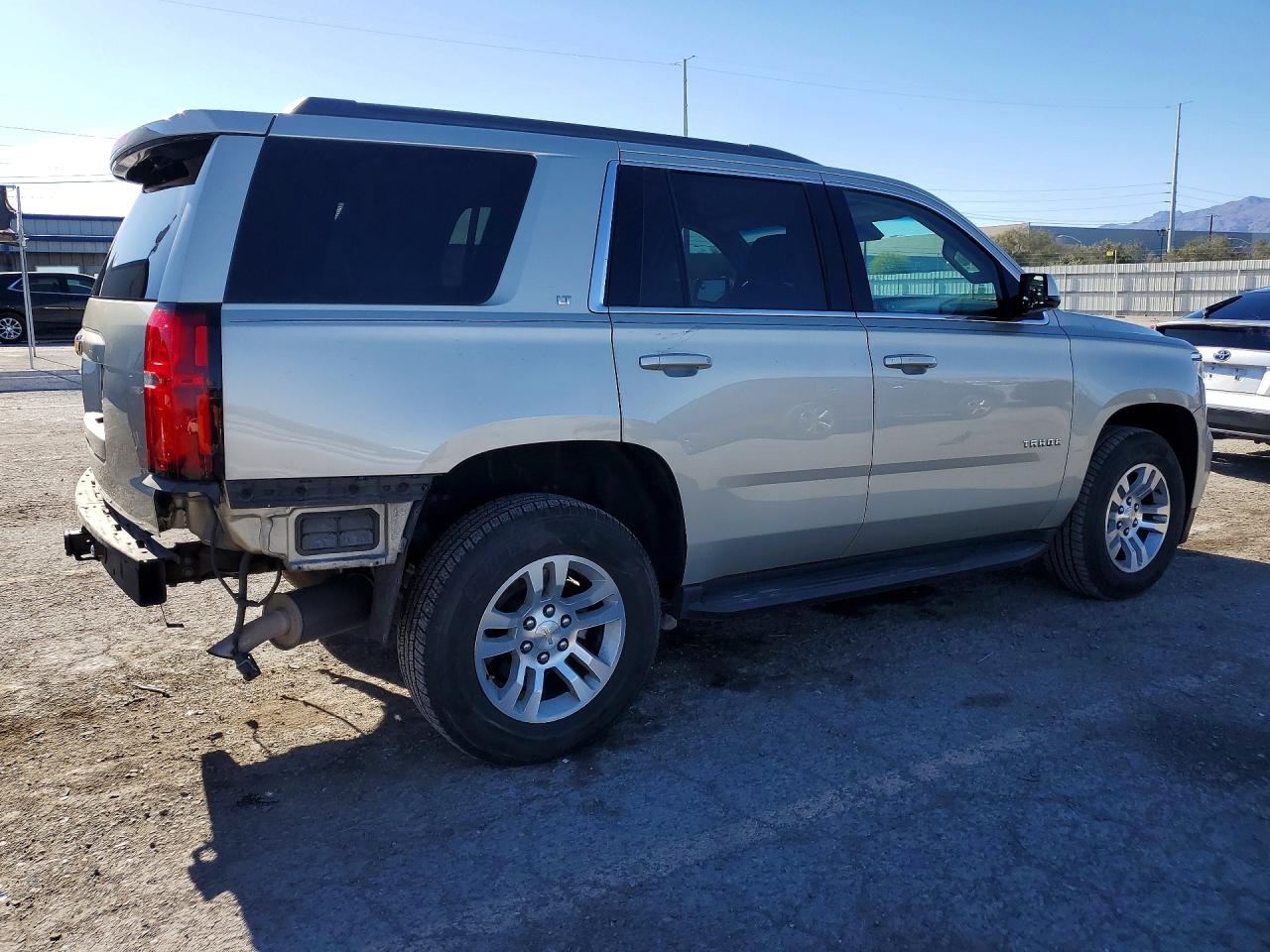 2016 CHEVROLET TAHOE C1500 LT photo 3