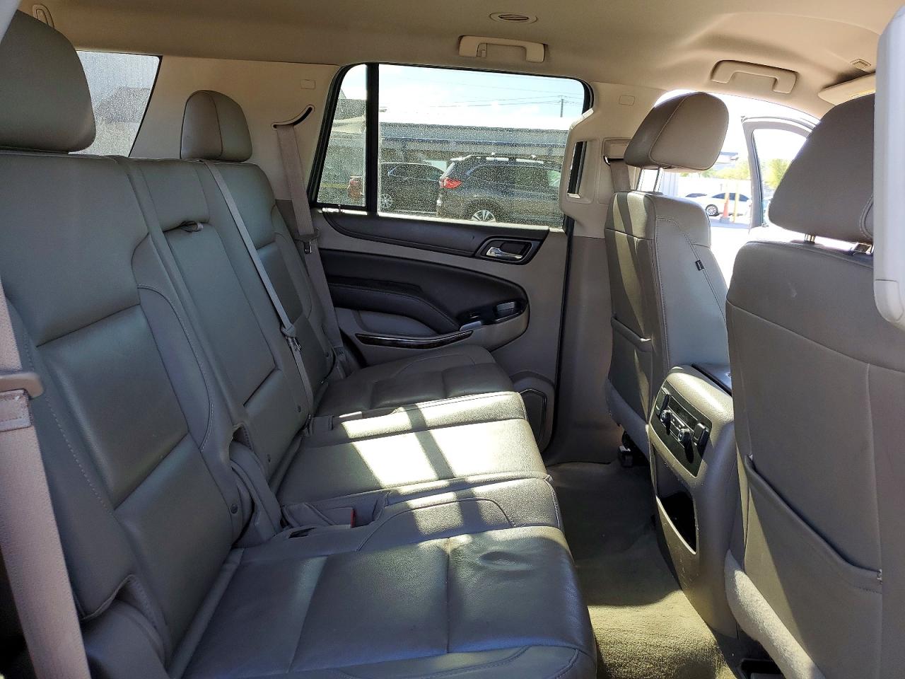 2016 CHEVROLET TAHOE C1500 LT photo 11