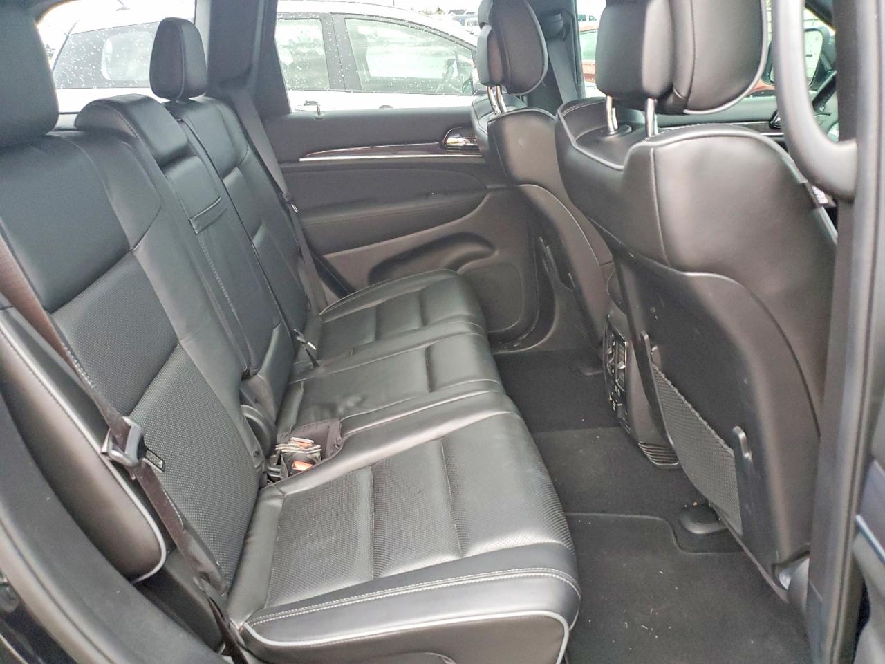2020 JEEP GRAND CHEROKEE OVERLAND photo 31