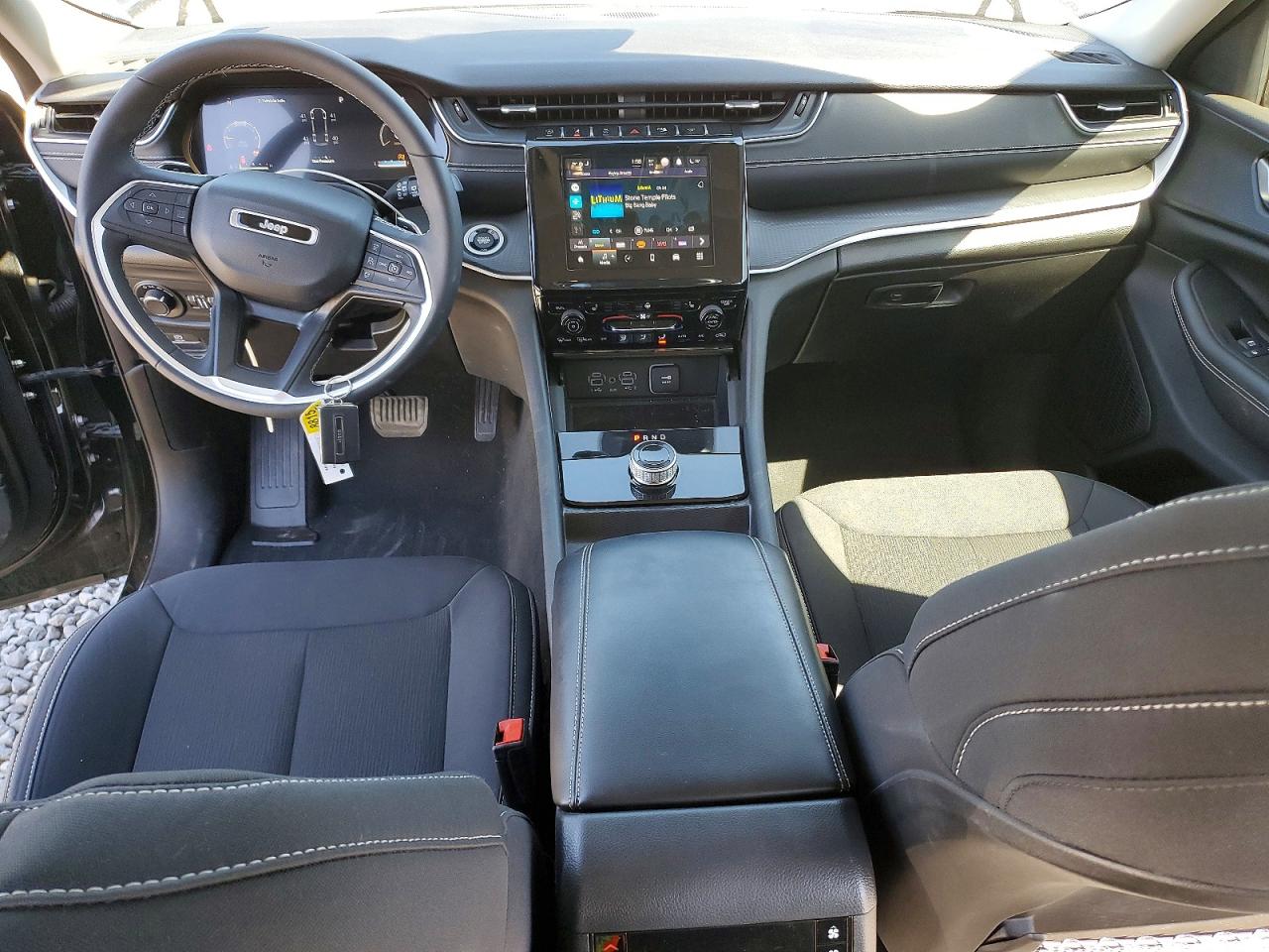 2024 JEEP GRAND CHEROKEE L LAREDO photo 22