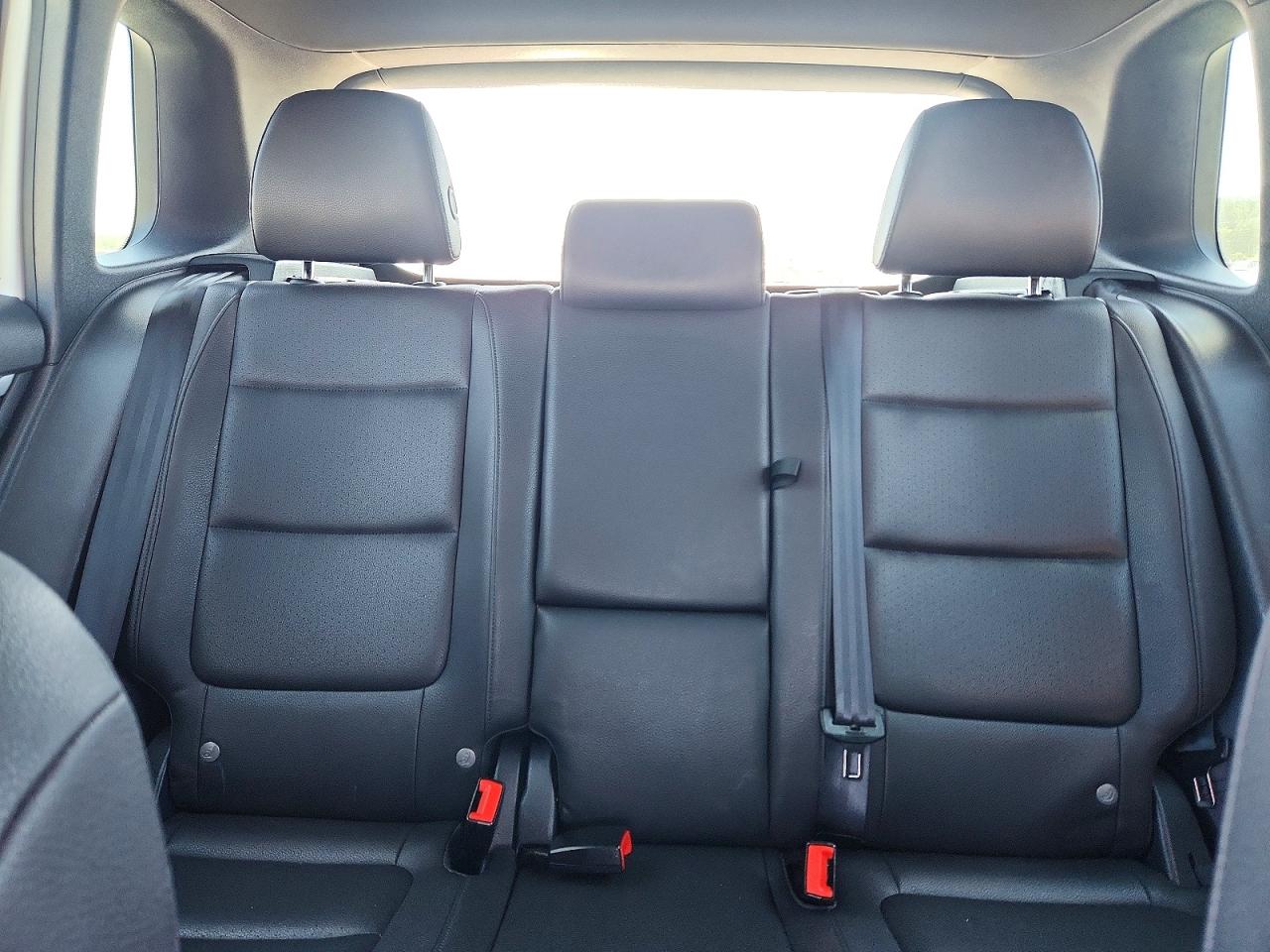 2016 VOLKSWAGEN TIGUAN S photo 28