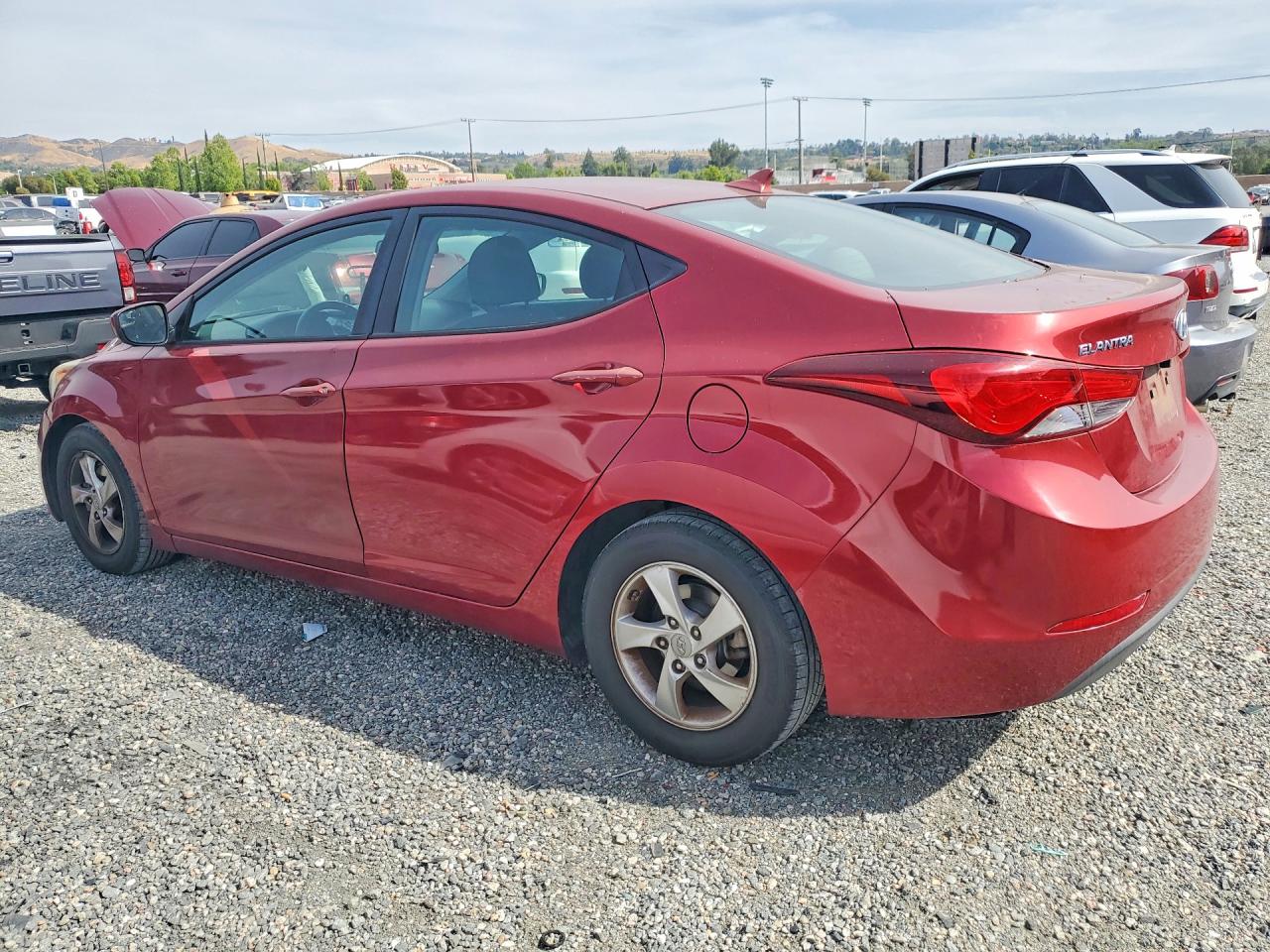 2014 HYUNDAI ELANTRA SE photo 4