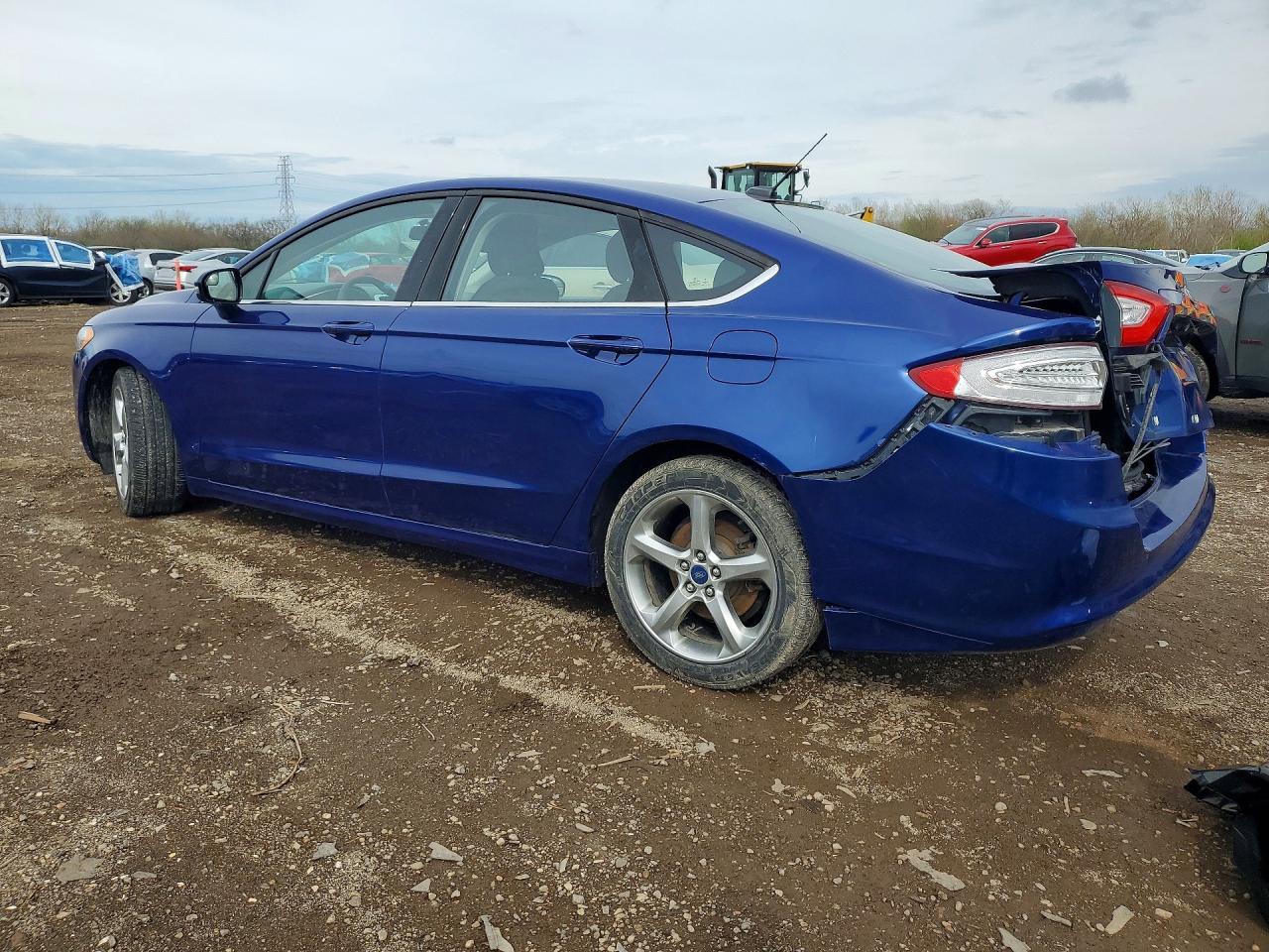 2016 FORD FUSION SE photo 4