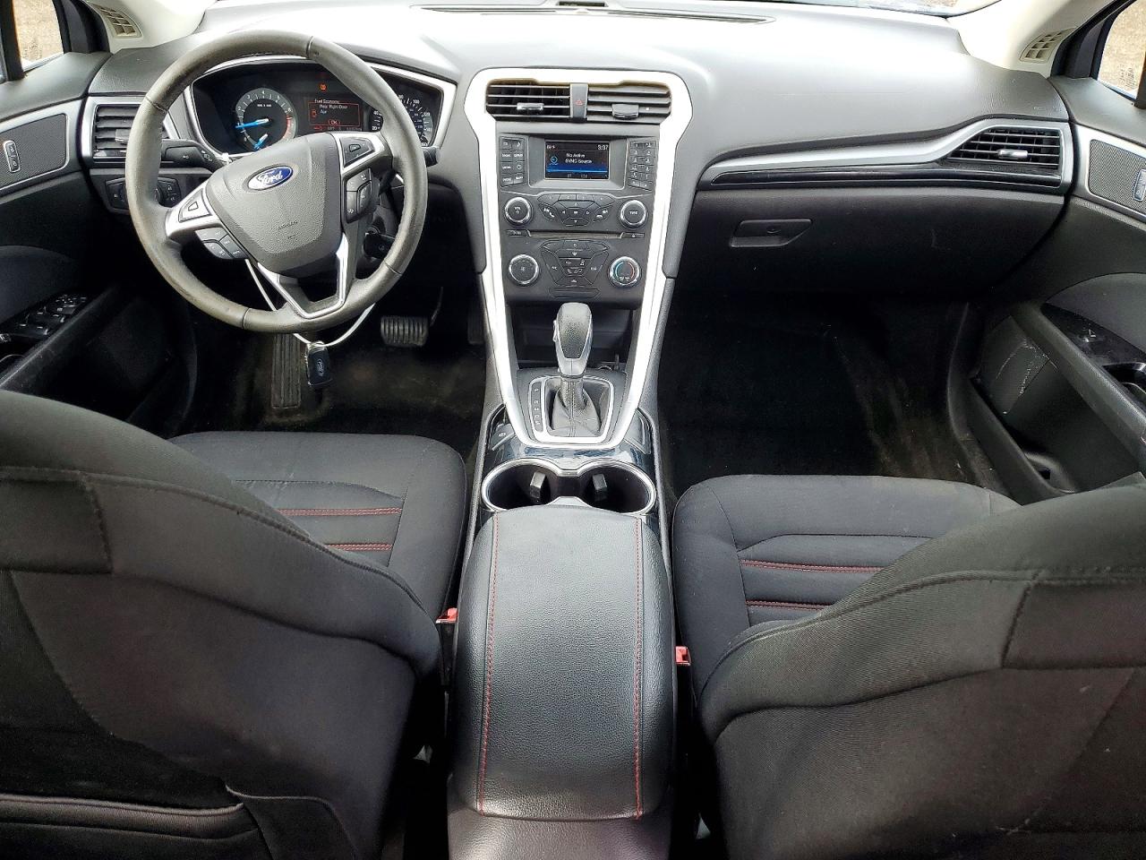 2016 FORD FUSION SE photo 22