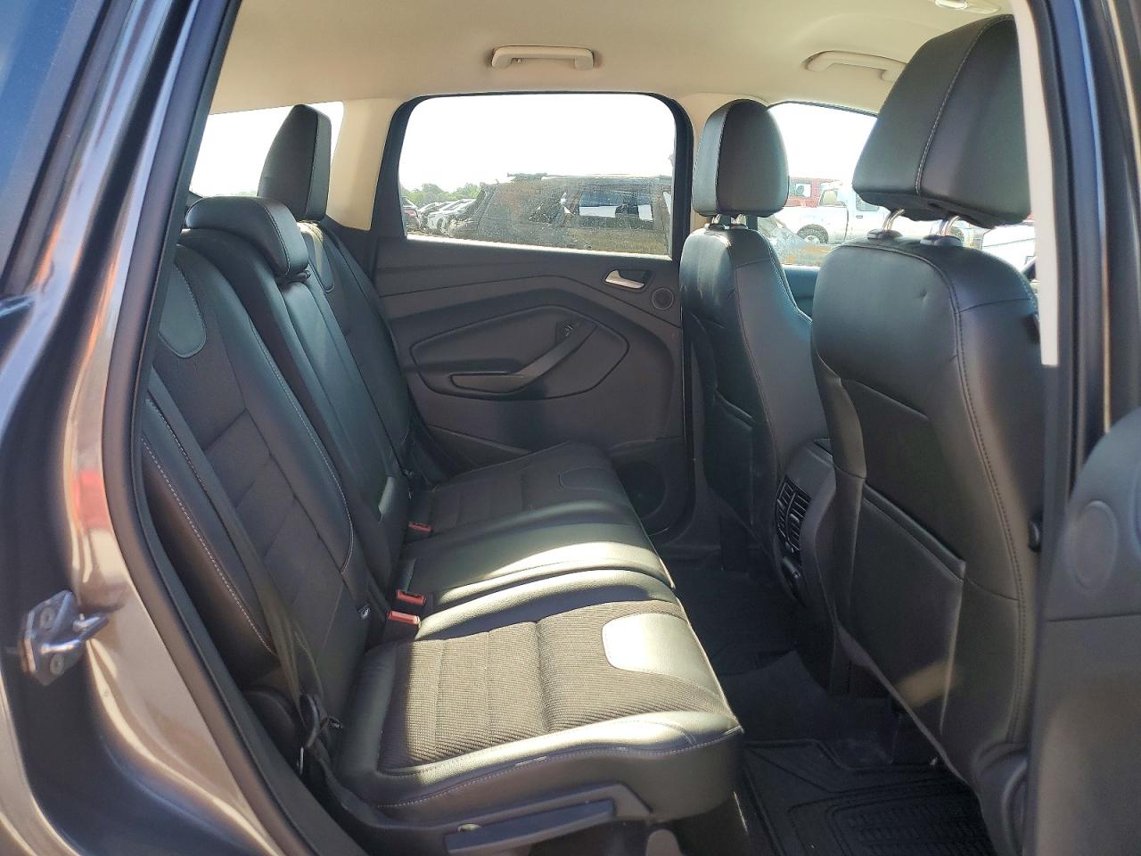 2013 FORD ESCAPE photo 11