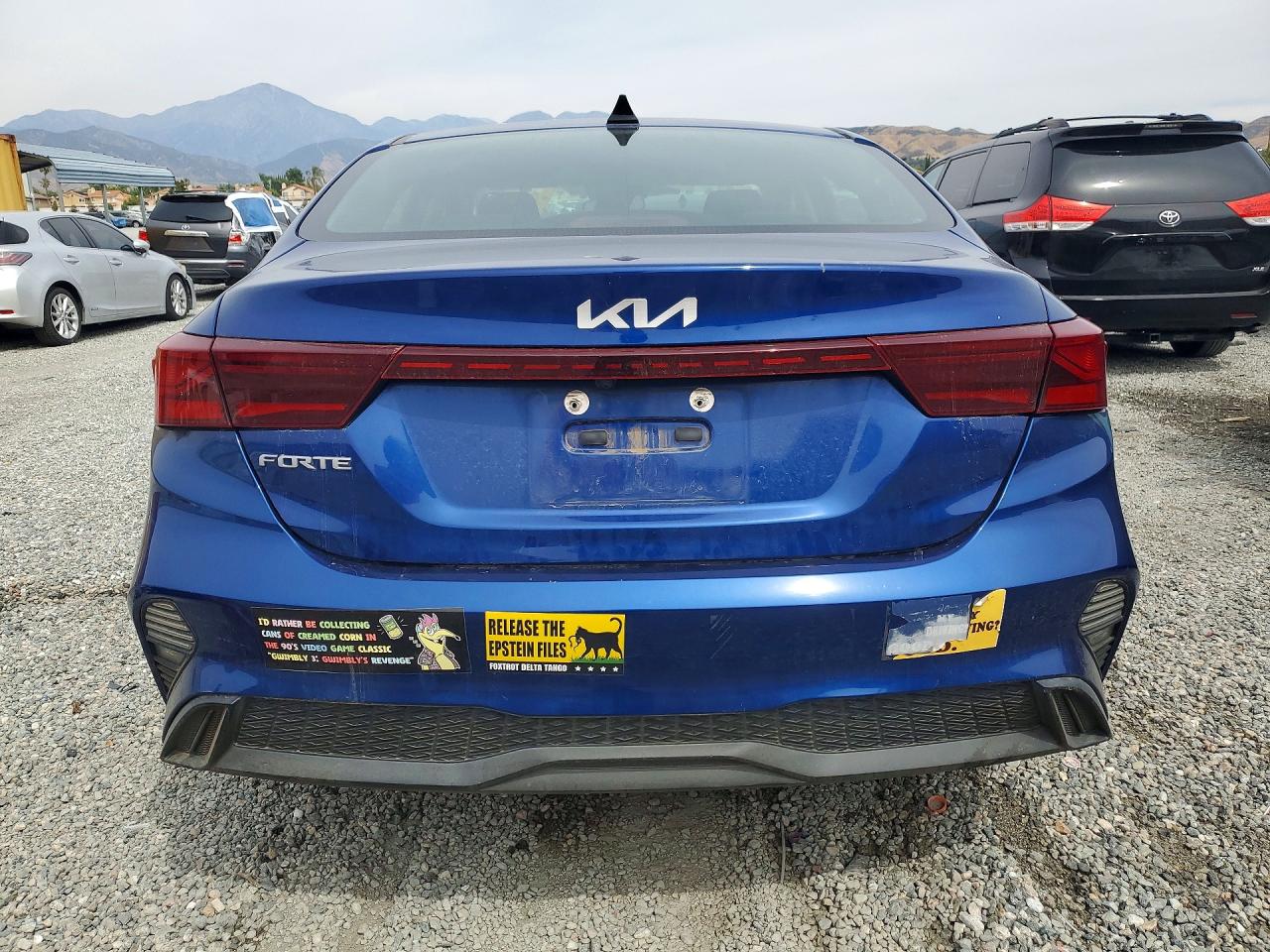 2023 KIA FORTE LXS photo 11