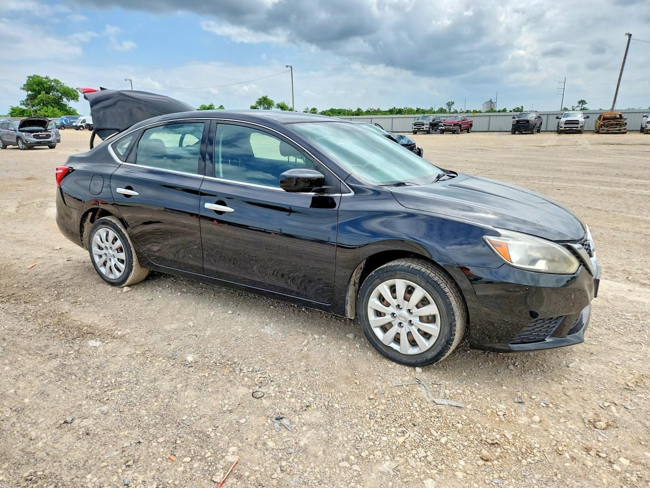2019 NISSAN SENTRA S photo 7