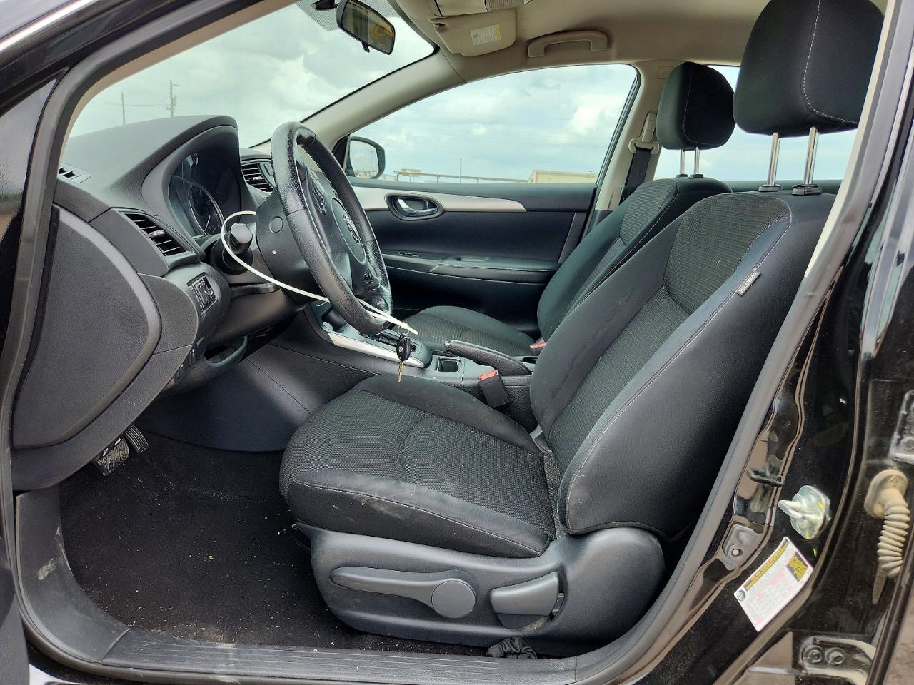 2019 NISSAN SENTRA S photo 13