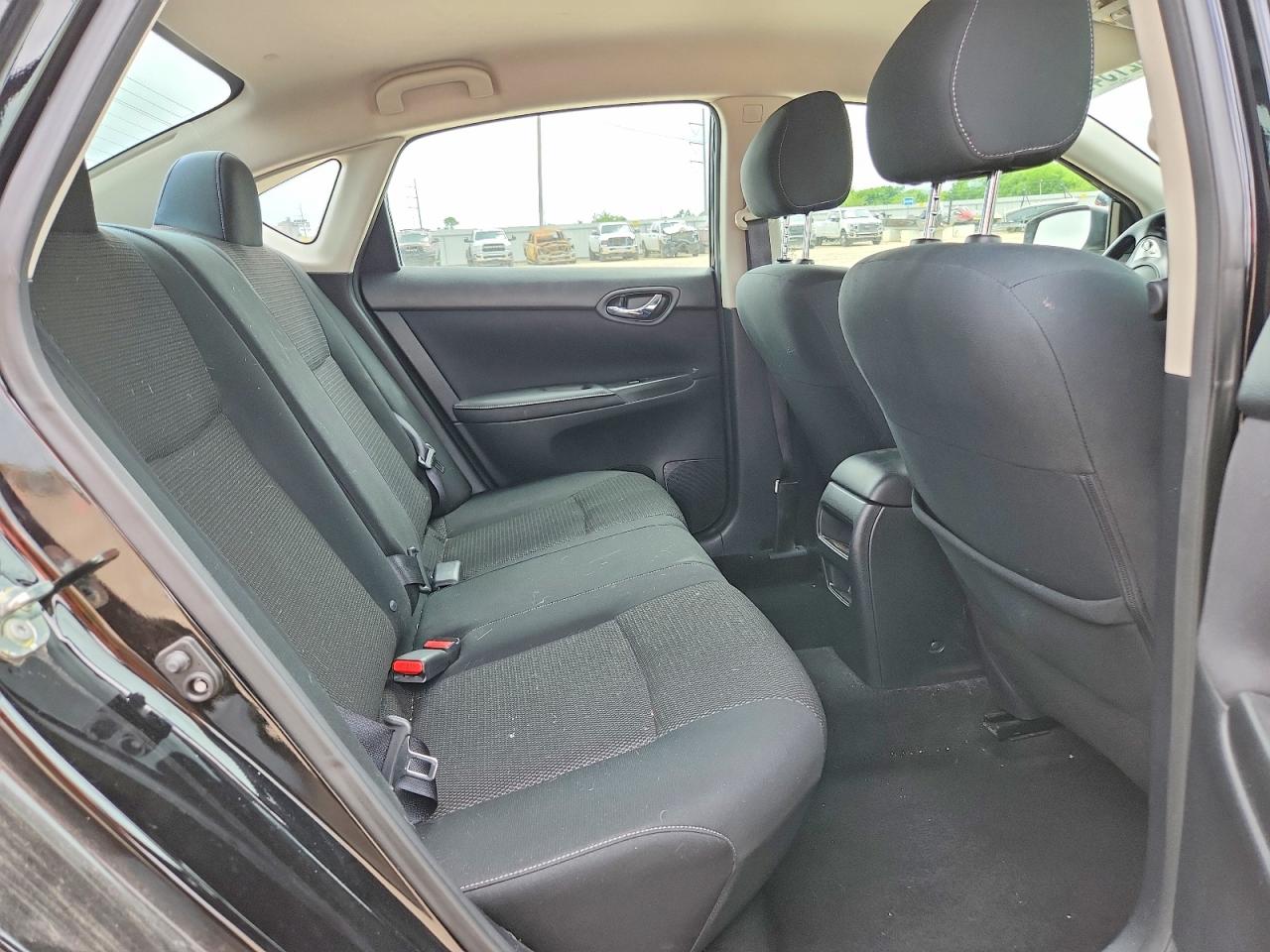 2019 NISSAN SENTRA S photo 19
