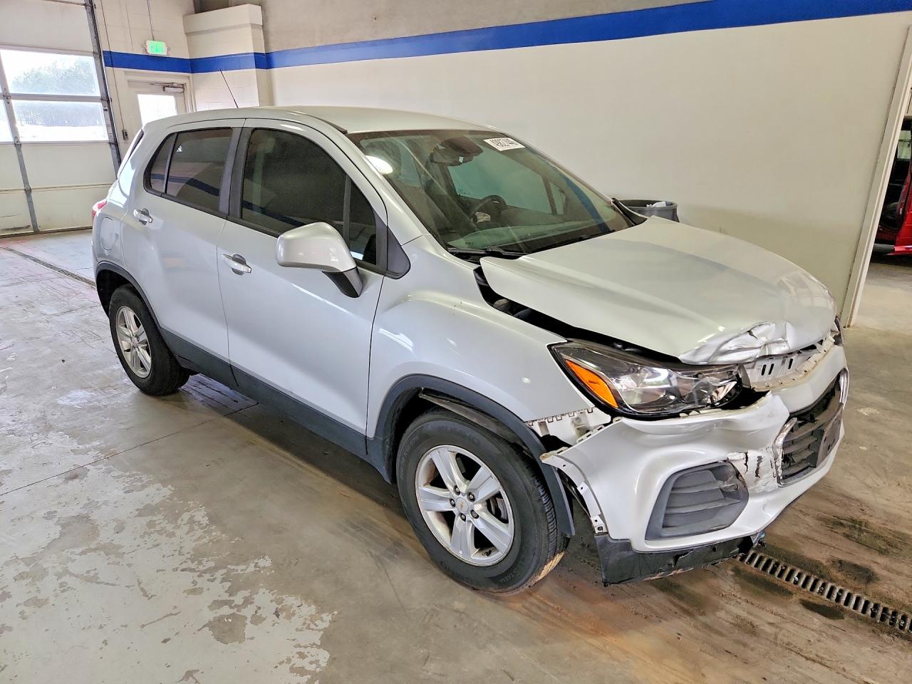 2020 CHEVROLET TRAX LS photo 4