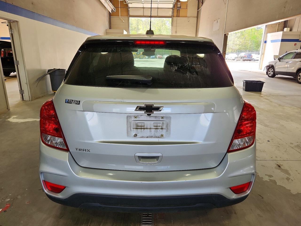 2020 CHEVROLET TRAX LS photo 6