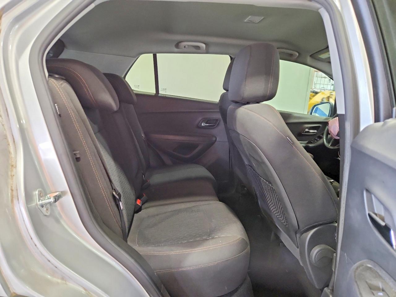 2020 CHEVROLET TRAX LS photo 11