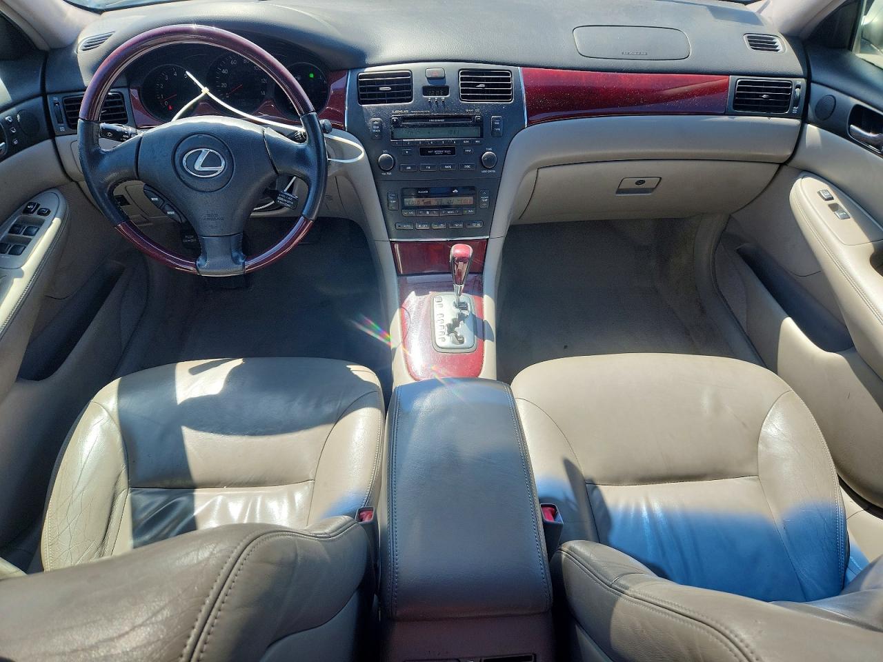 2002 LEXUS ES photo 22