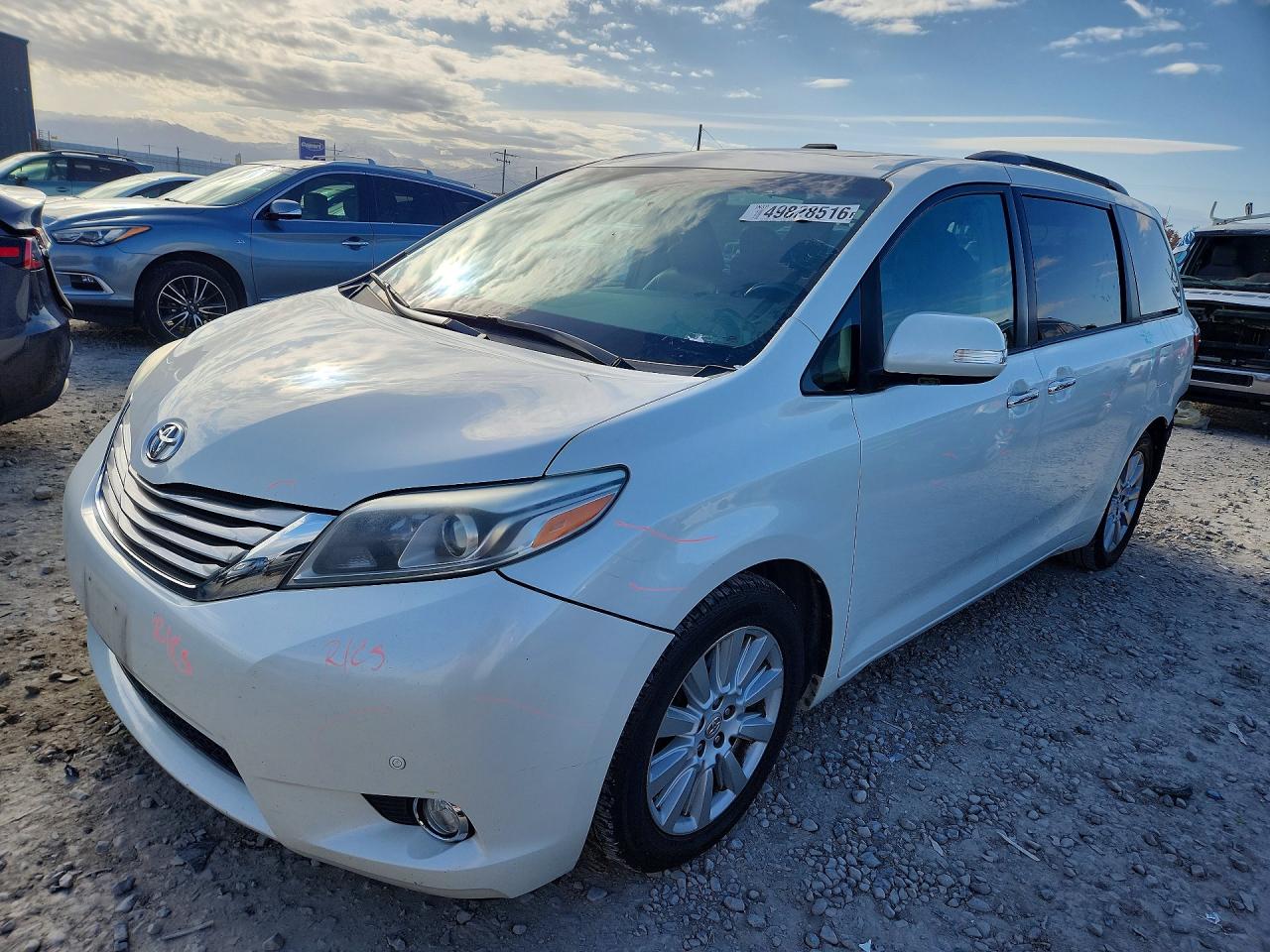 2017 TOYOTA SIENNA