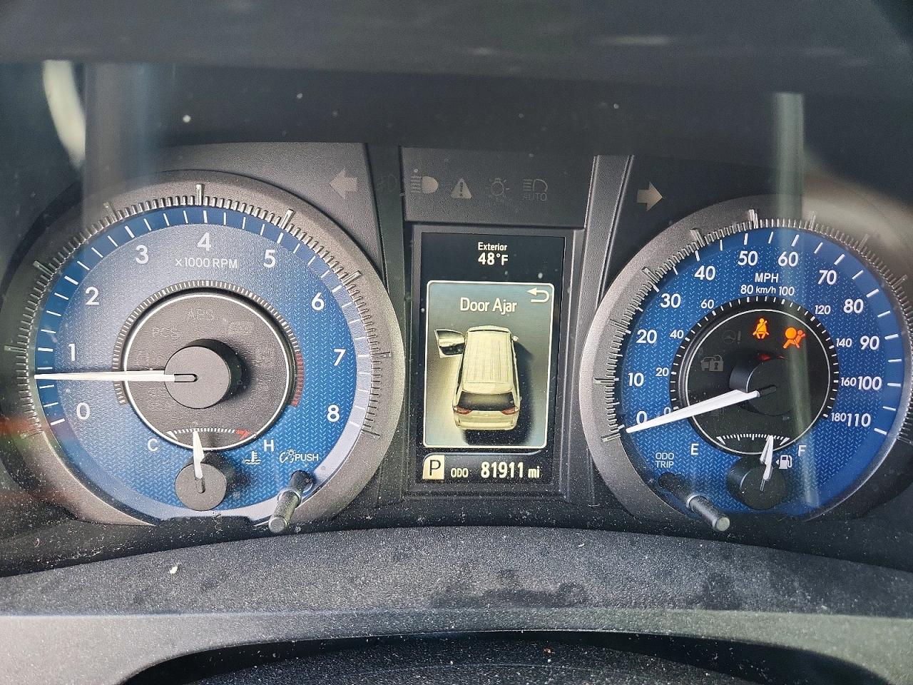 2017 TOYOTA SIENNA LIMITED PREMIUM 7-PASSENGER photo 9