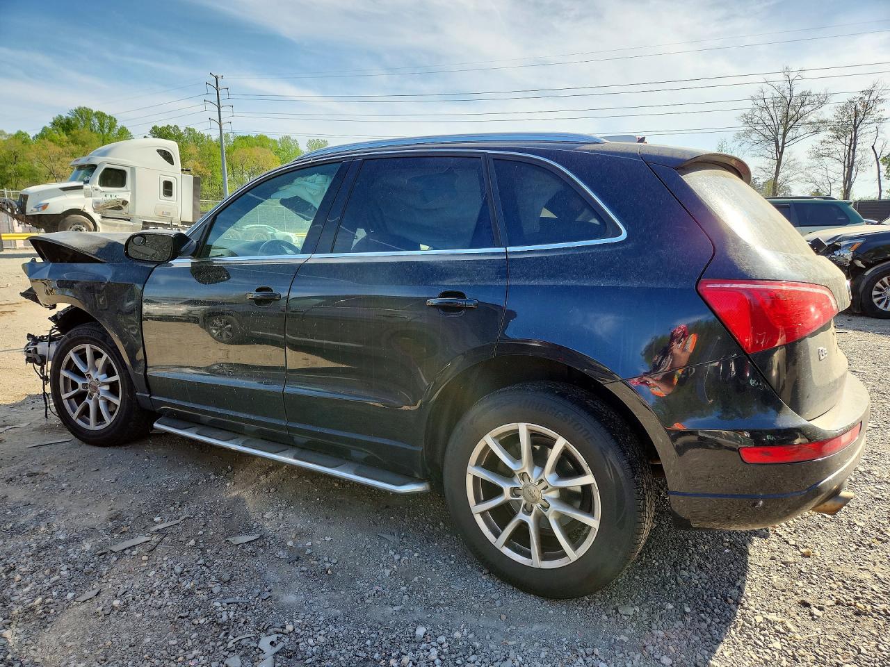 2010 AUDI Q5 PREMIUM PLUS photo 3