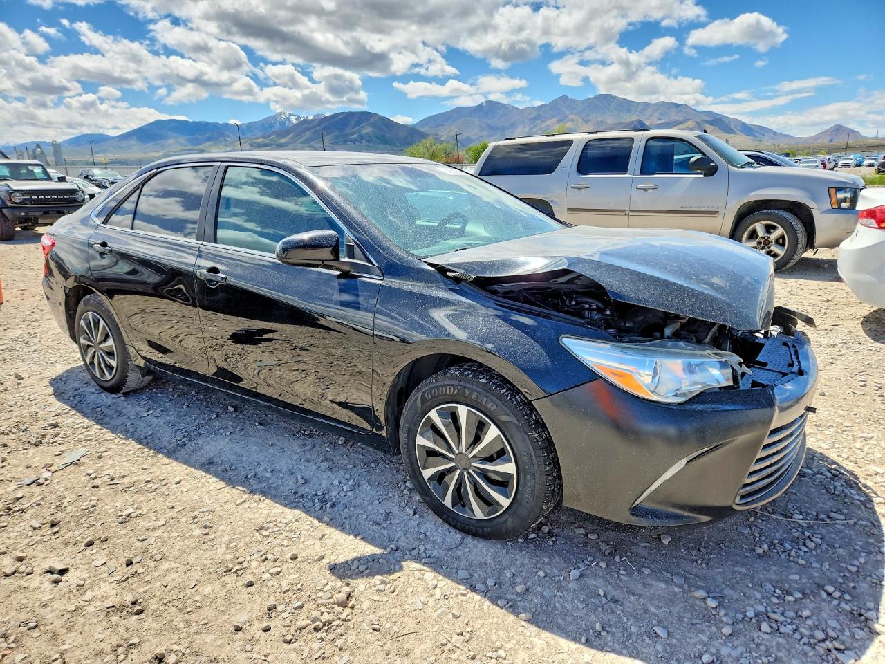 2016 TOYOTA CAMRY LE photo 10