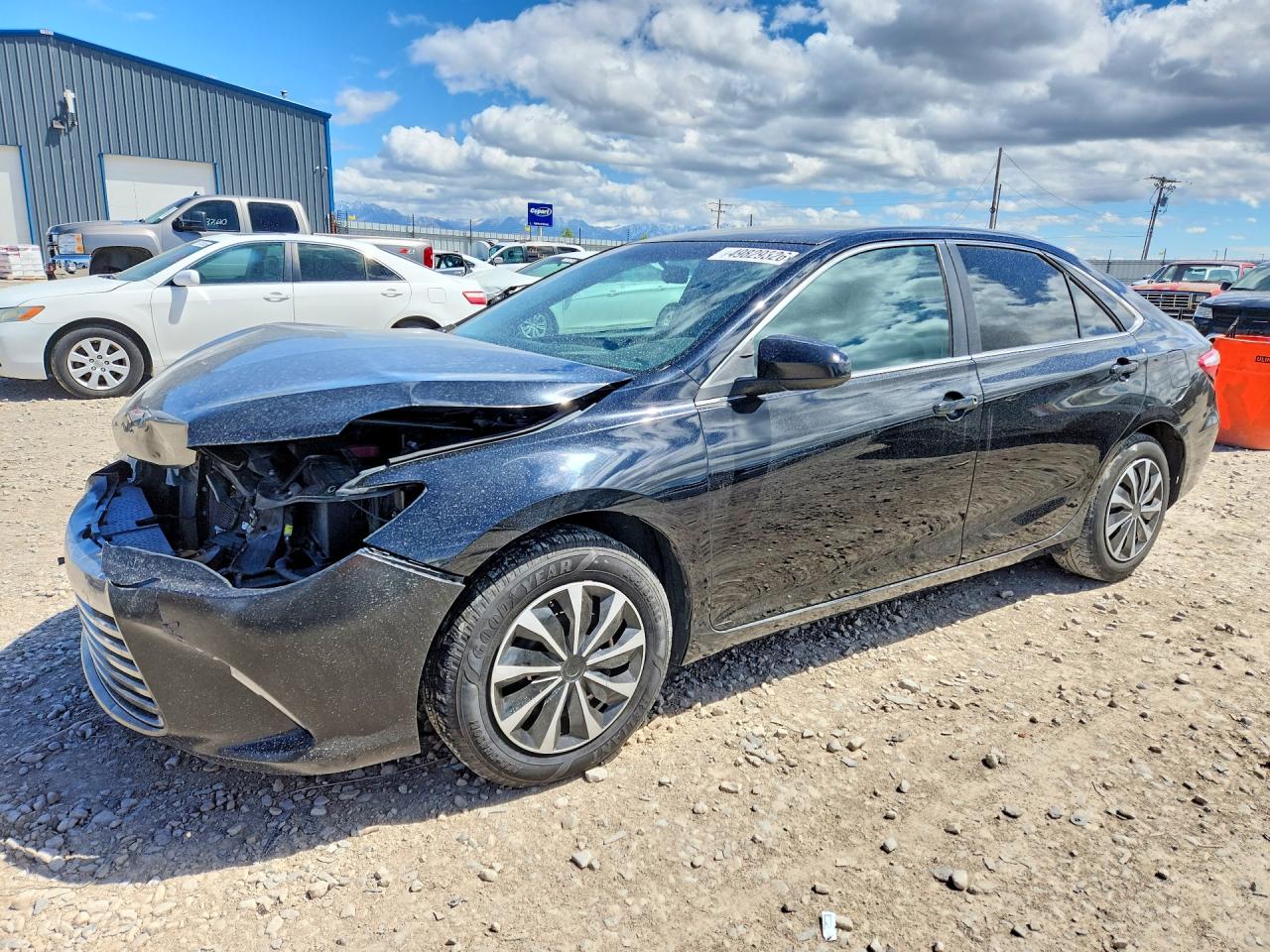 2016 TOYOTA CAMRY