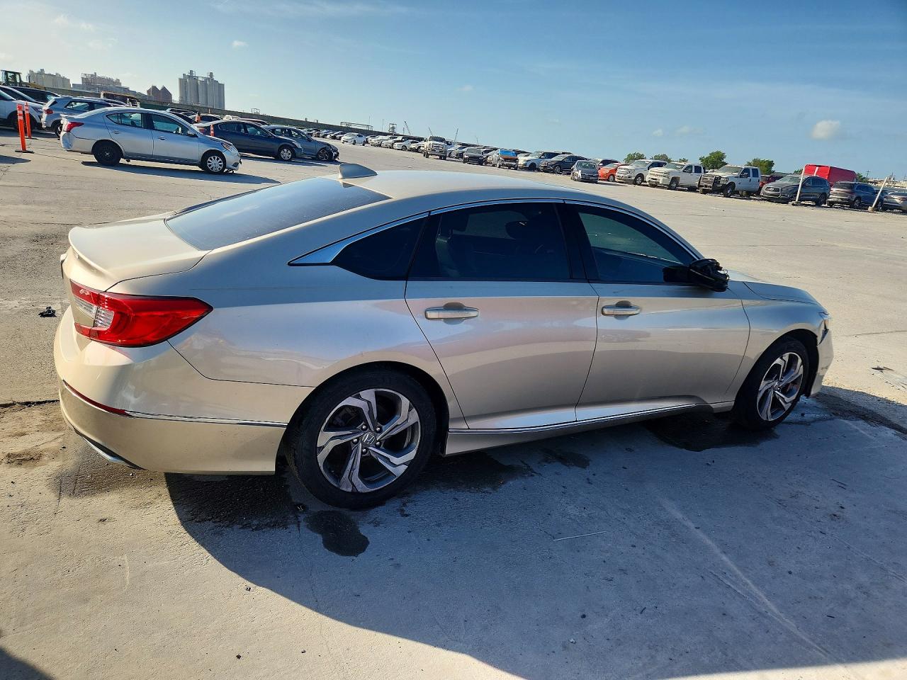 2018 HONDA ACCORD EXL photo 7