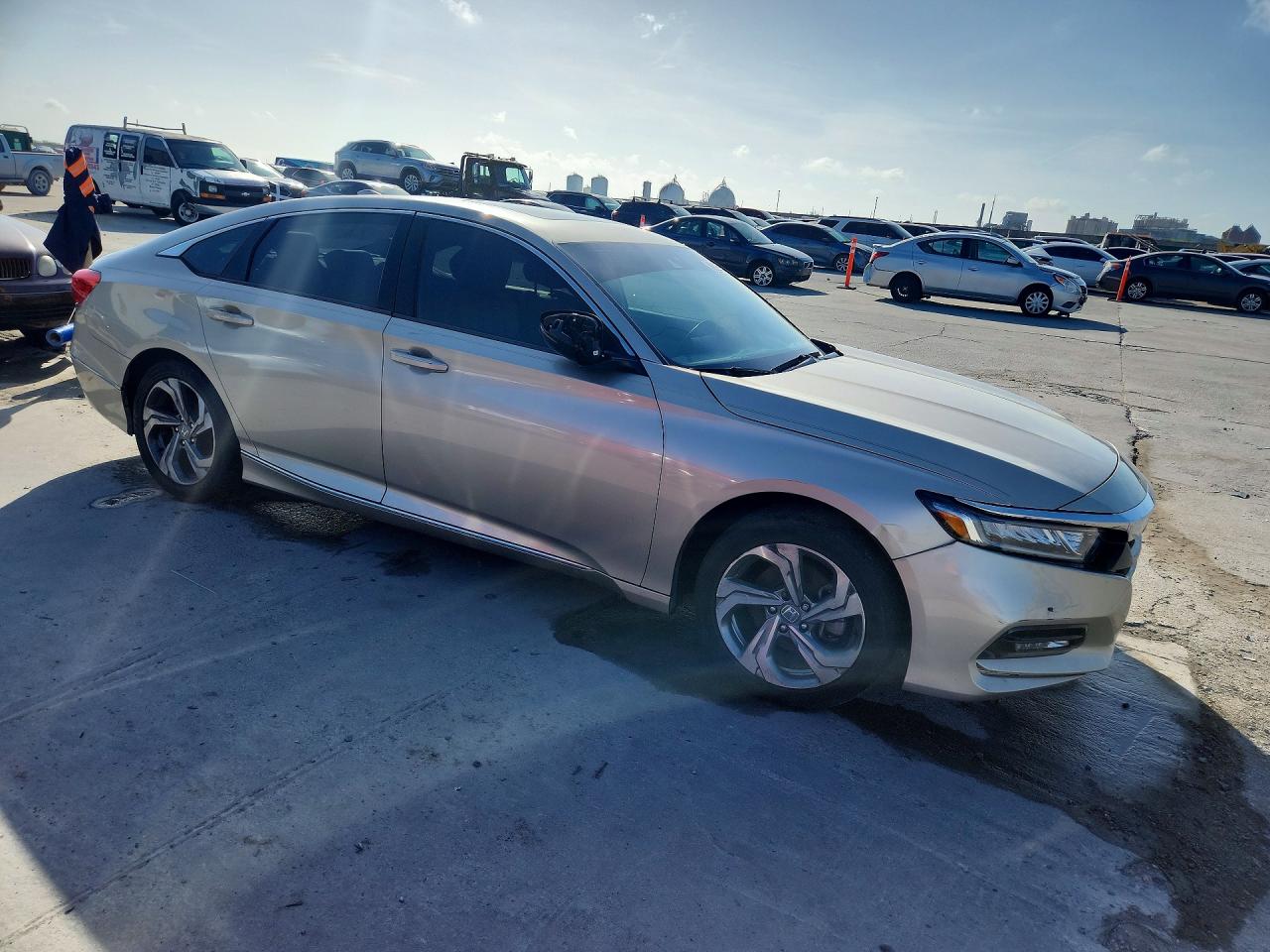2018 HONDA ACCORD EXL photo 10