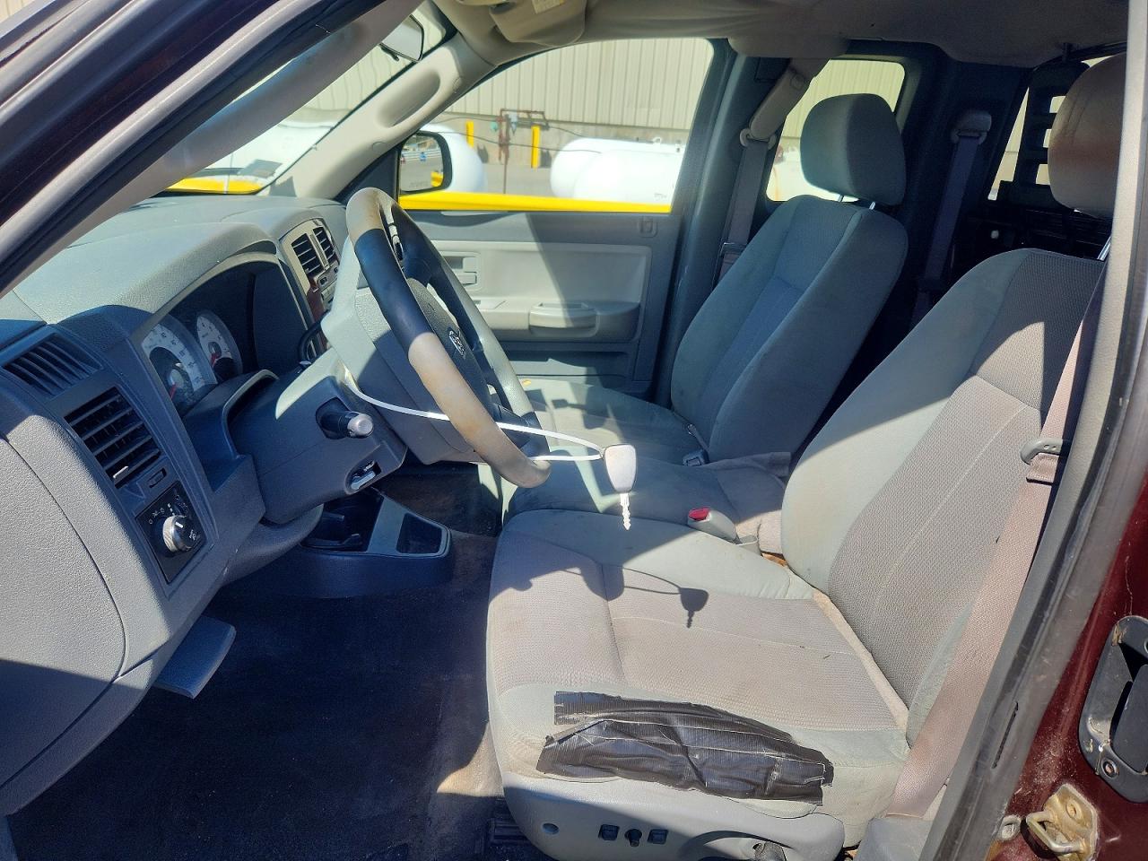 2005 DODGE DAKOTA SLT photo 13