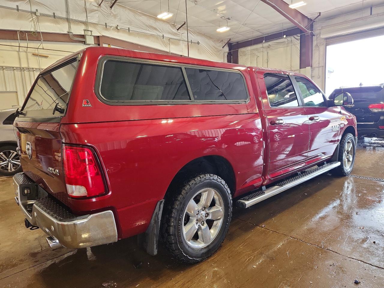 2015 RAM 1500 SLT photo 5