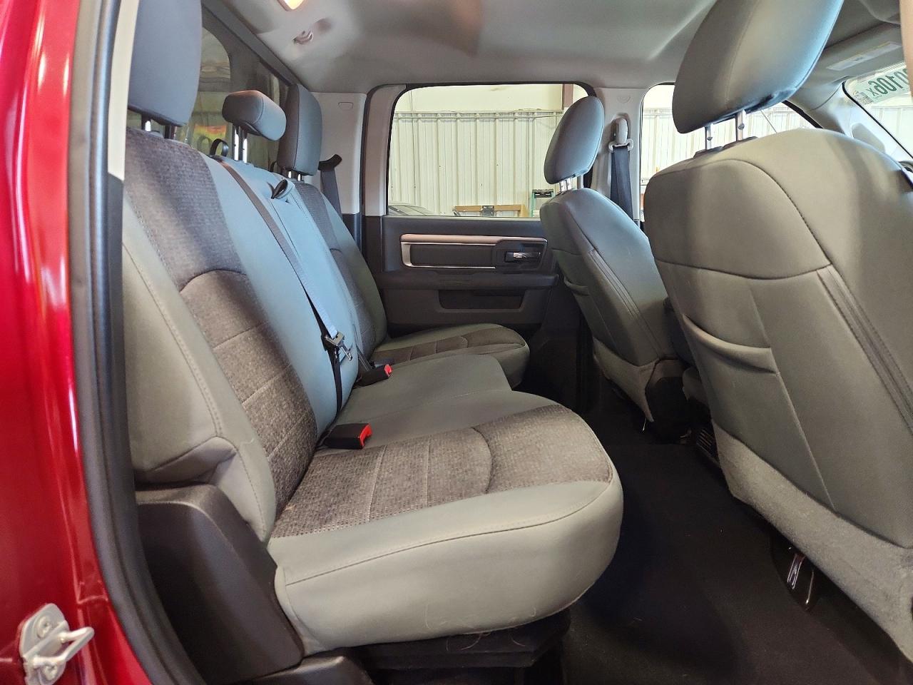 2015 RAM 1500 SLT photo 21