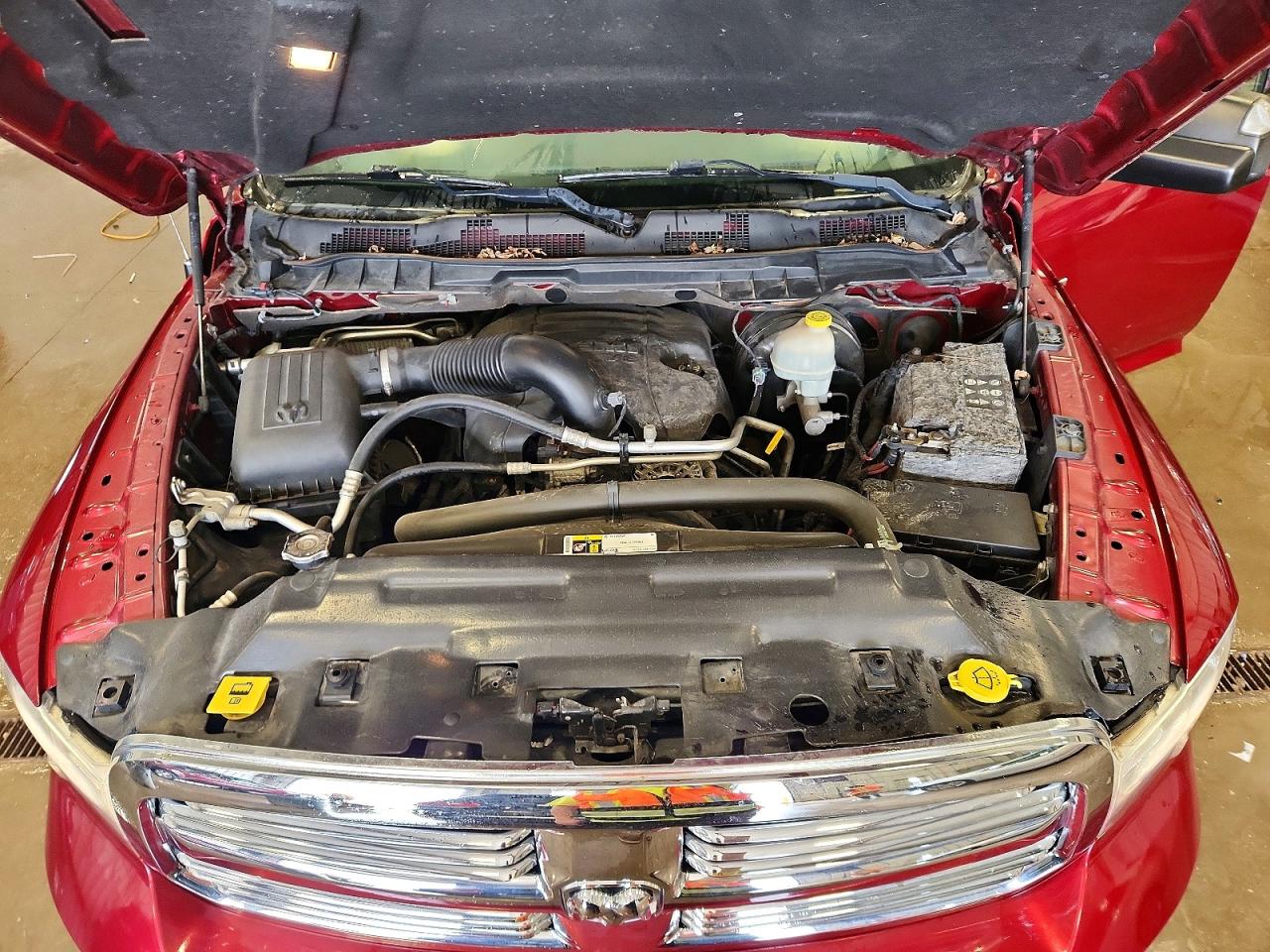 2015 RAM 1500 SLT photo 23