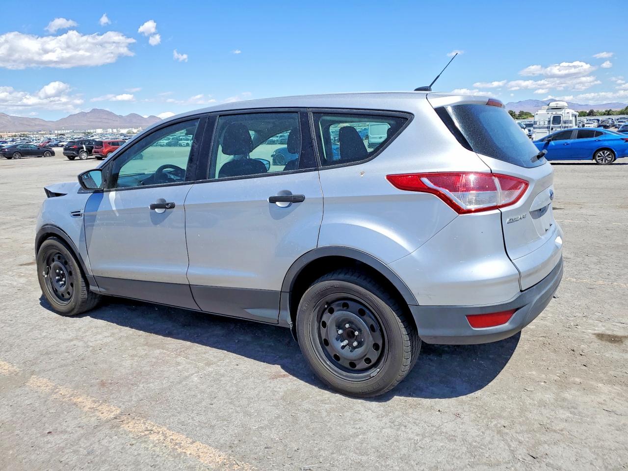 2015 FORD ESCAPE S photo 3