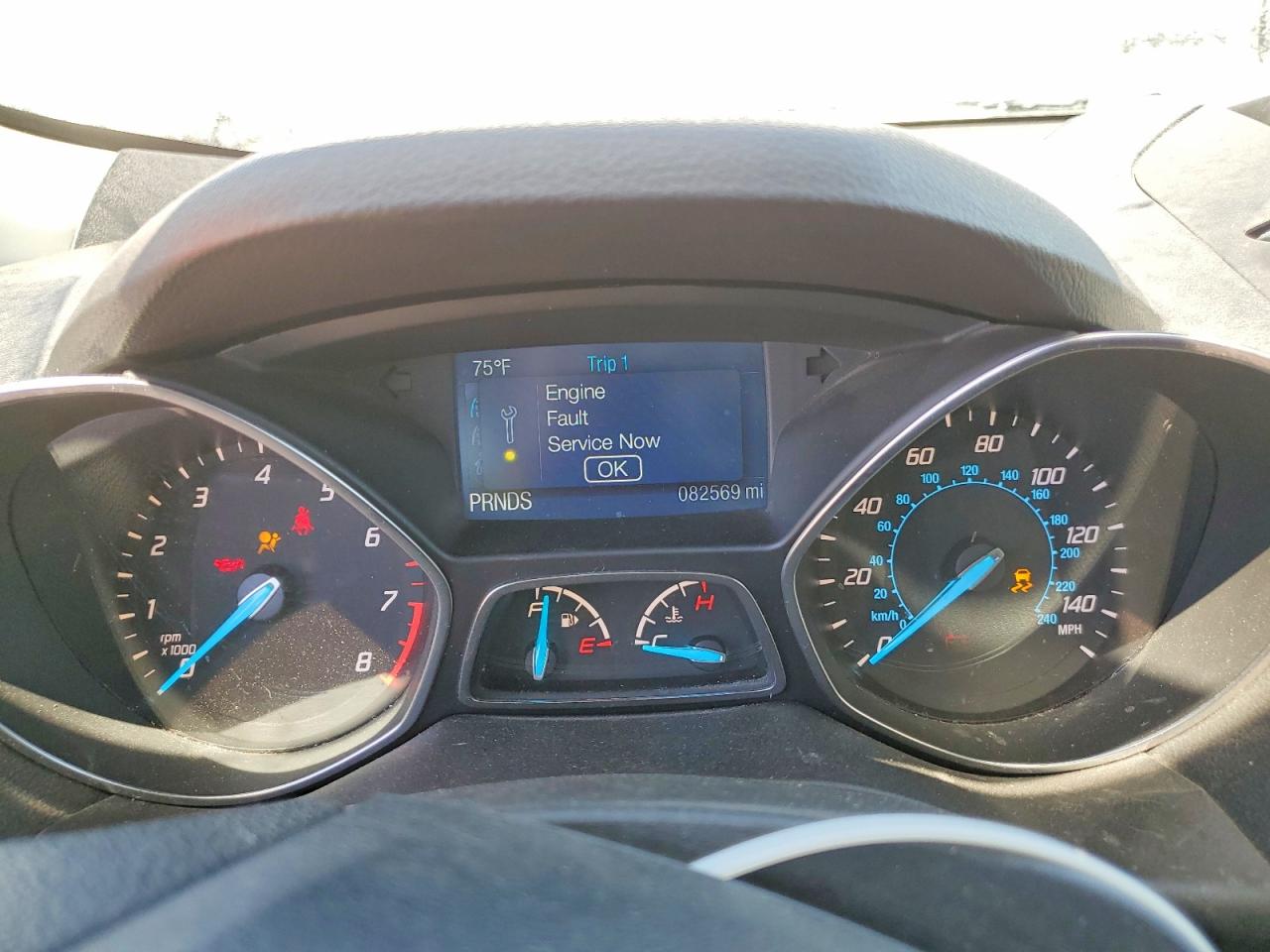 2015 FORD ESCAPE S photo 17