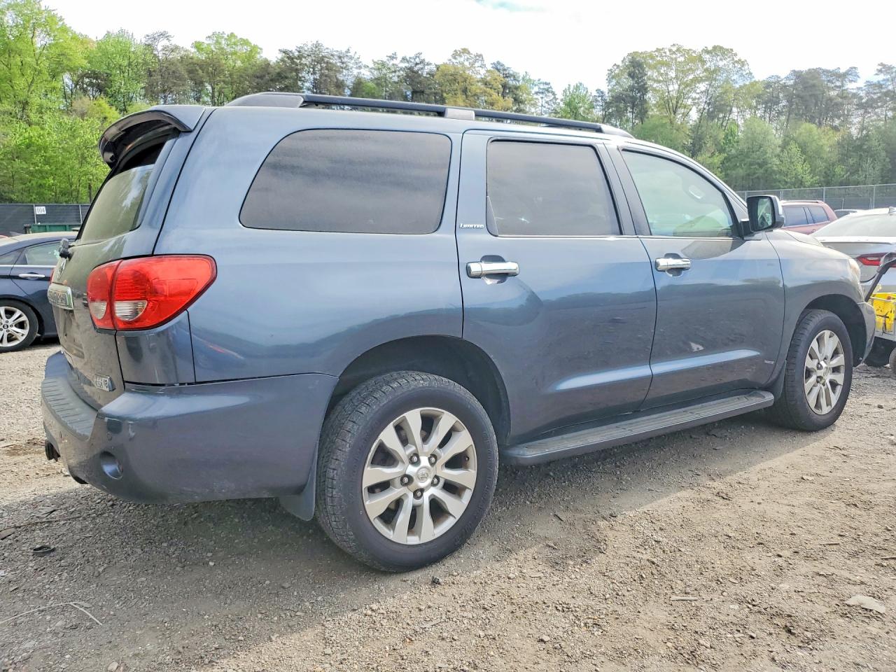 2010 TOYOTA SEQUOIA LIMITED photo 7