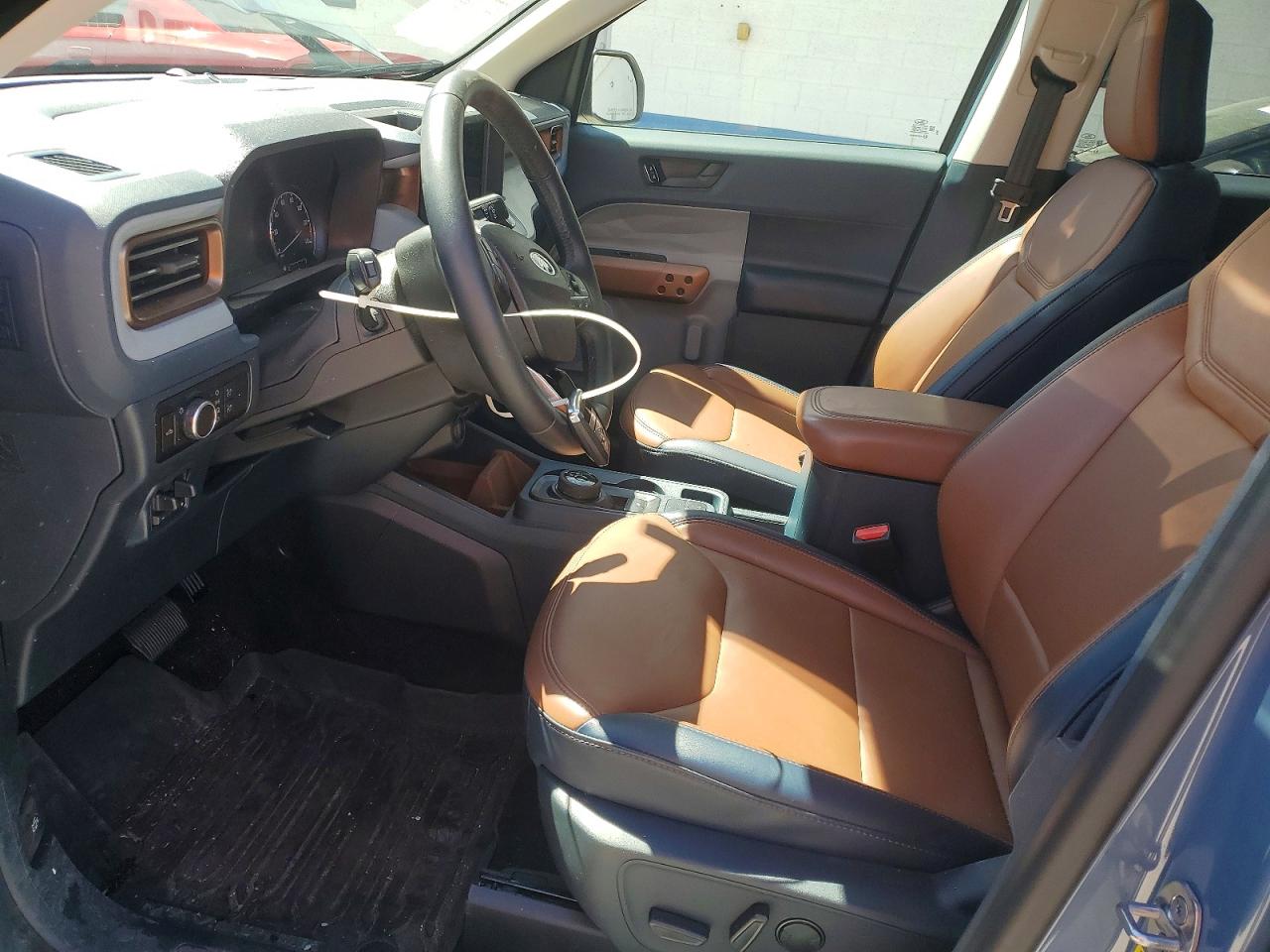 2024 FORD MAVERICK LARIAT photo 13
