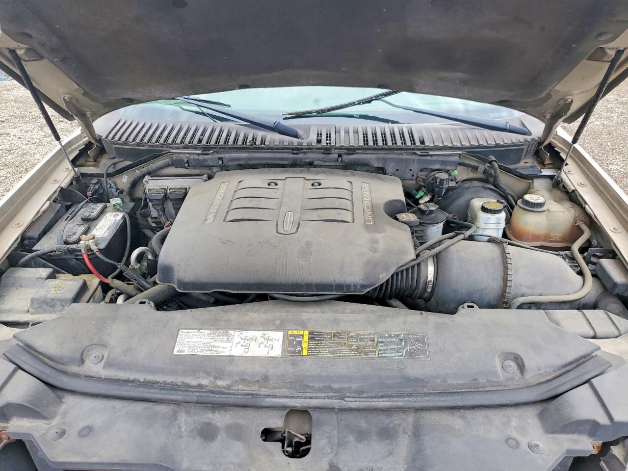 2004 LINCOLN NAVIGATOR photo 34
