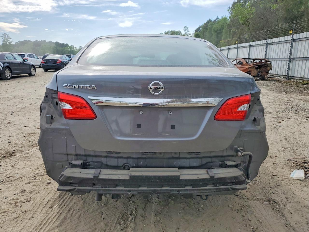 2017 NISSAN SENTRA S photo 16