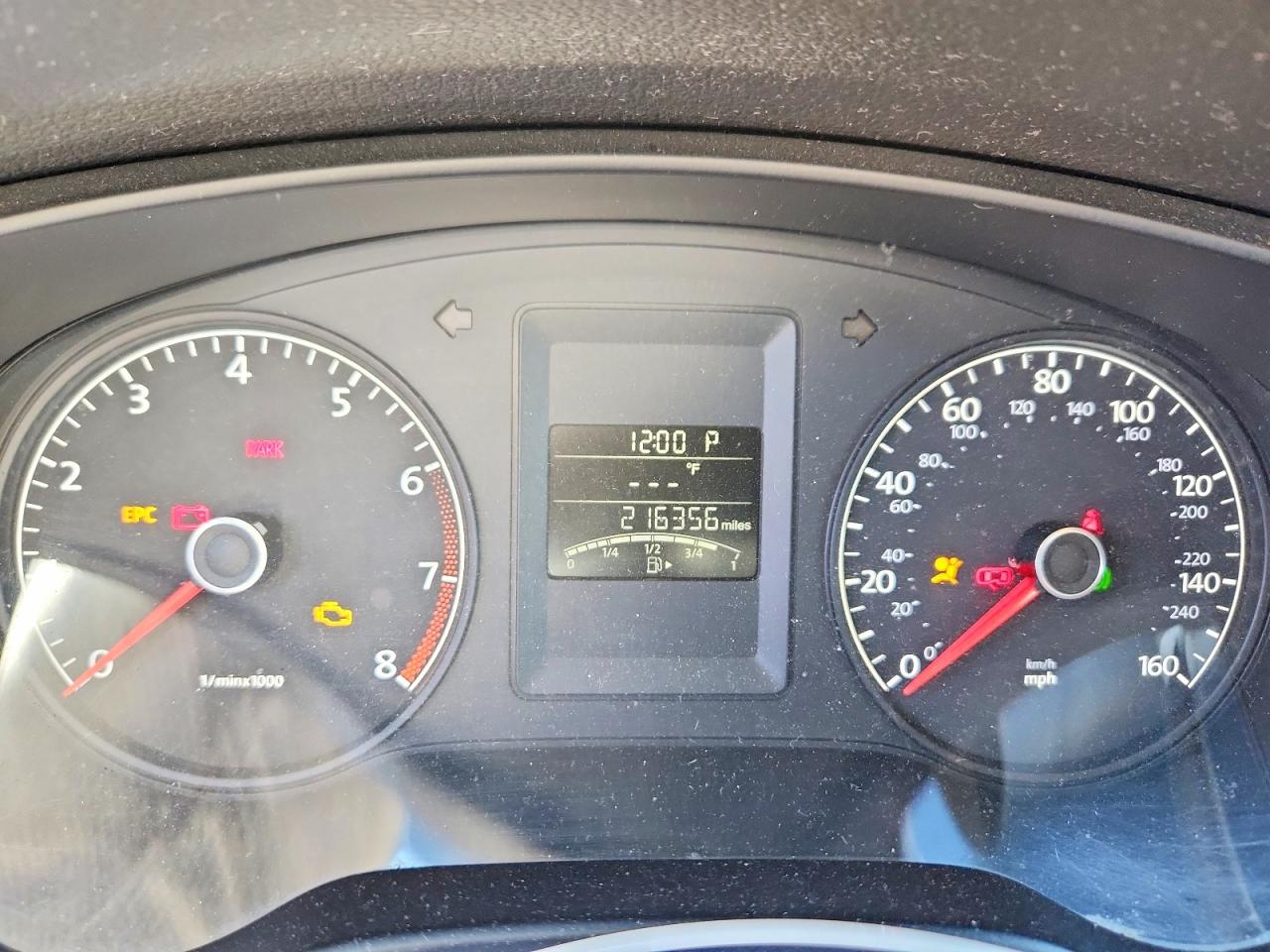 2013 VOLKSWAGEN JETTA BASE photo 25