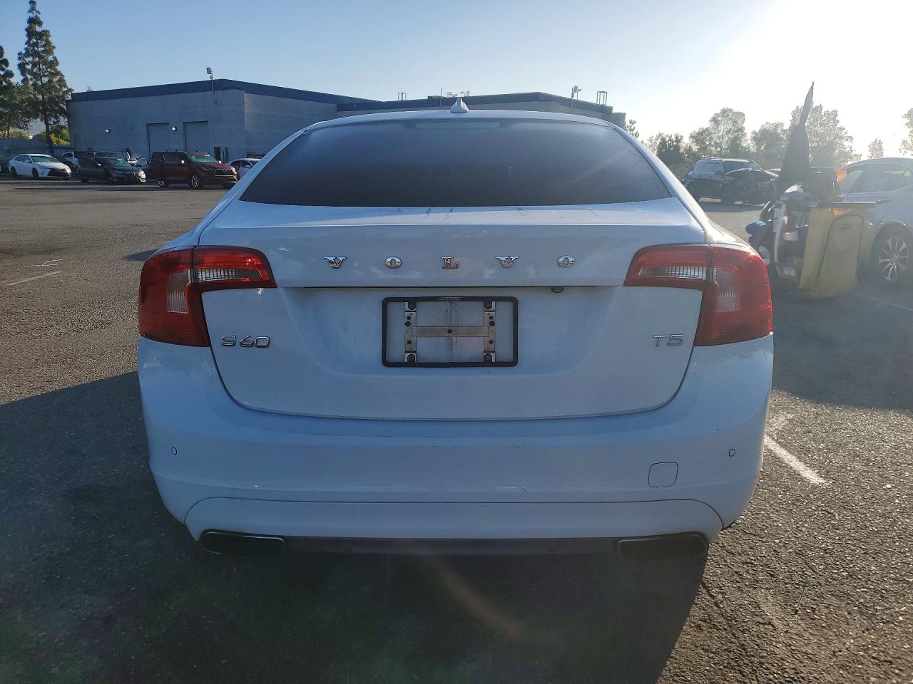 2015 VOLVO S60 PLATINUM photo 6